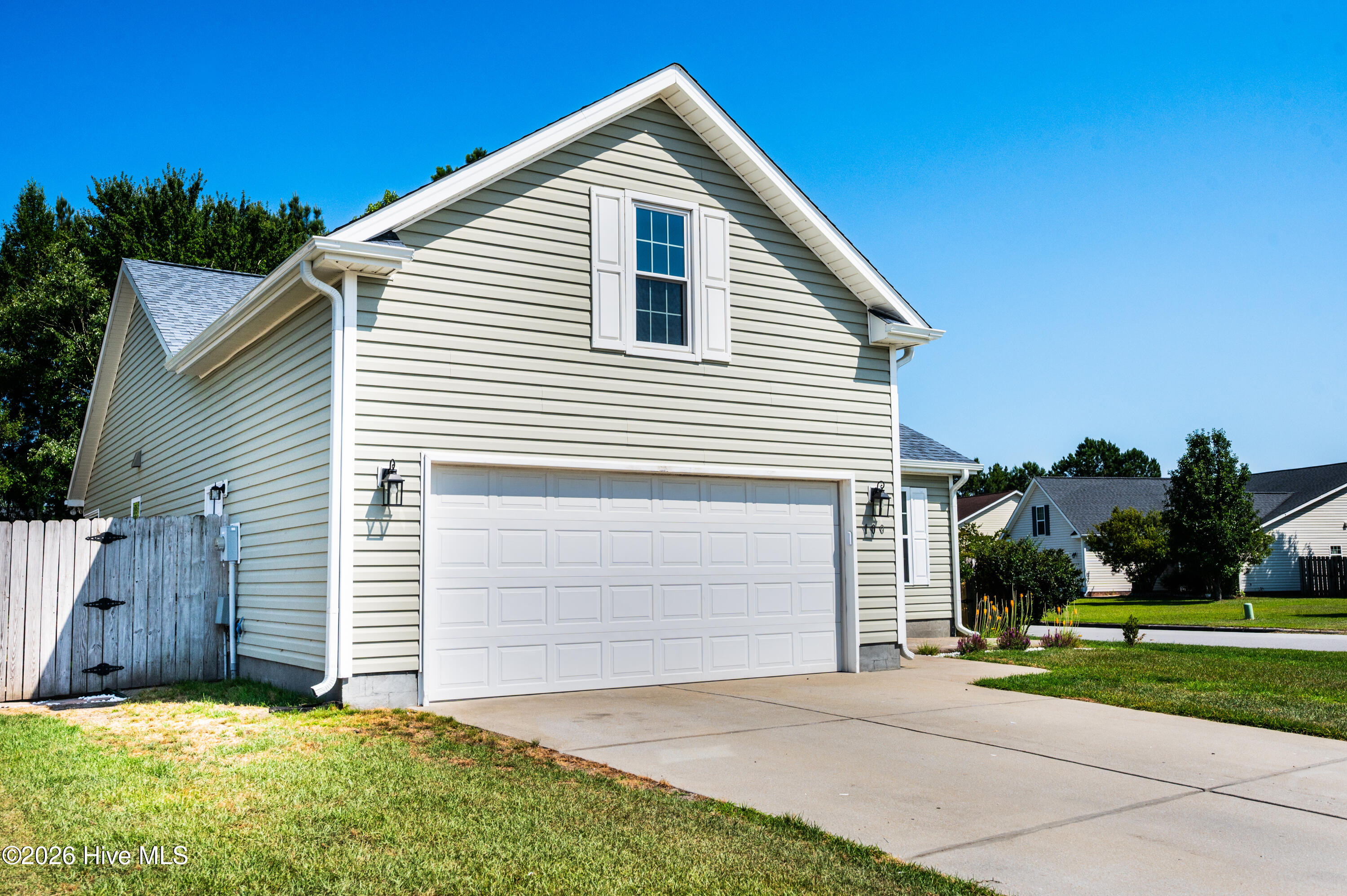 100 Lakeside Green Drive,New Bern