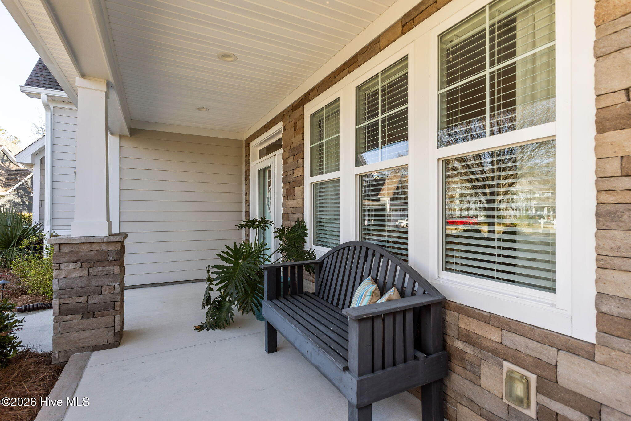 100560344 | Photo 19