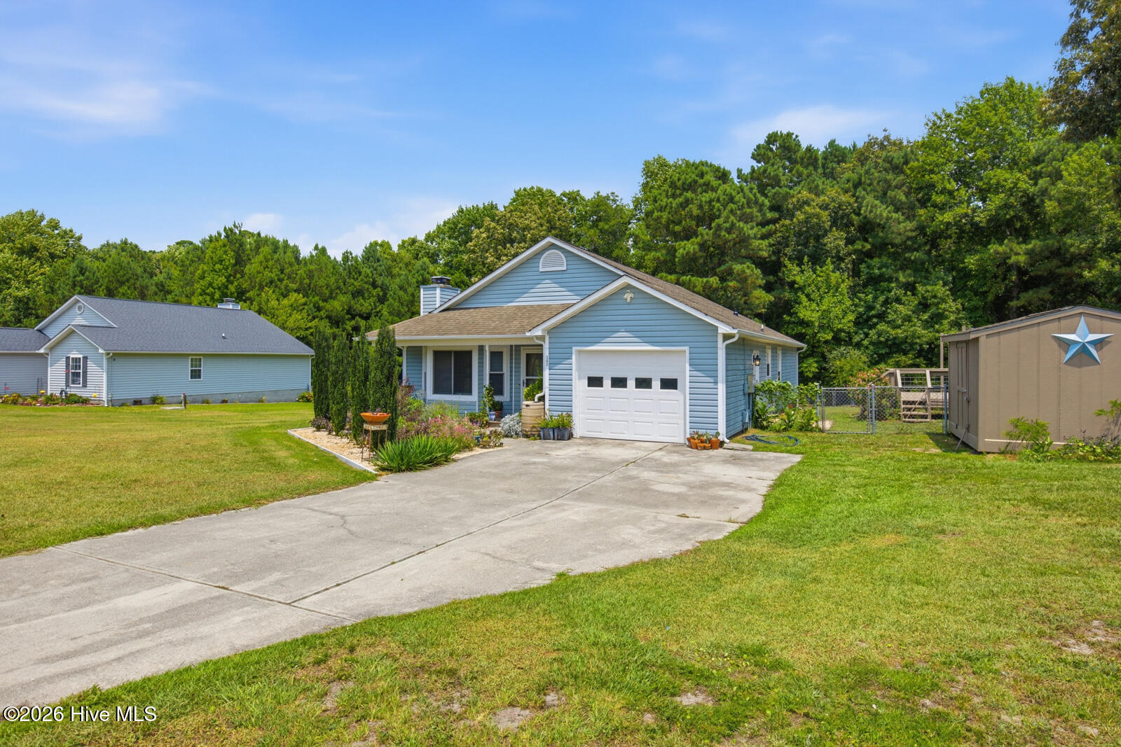 382 Riggs Road,Hubert