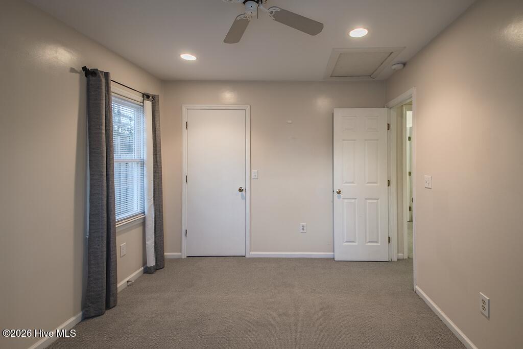 100536821 | Photo 18