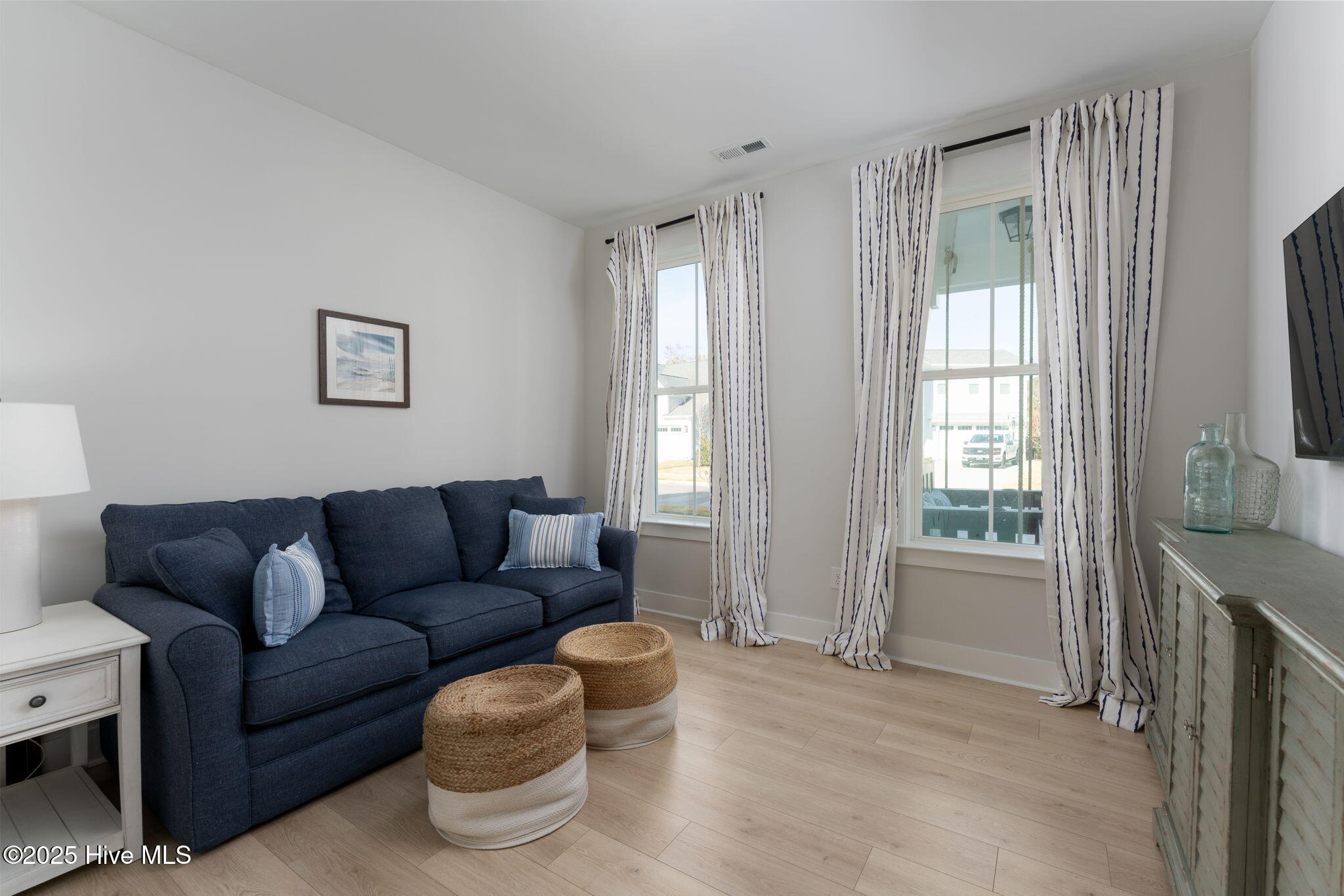 100542365 | Photo 16