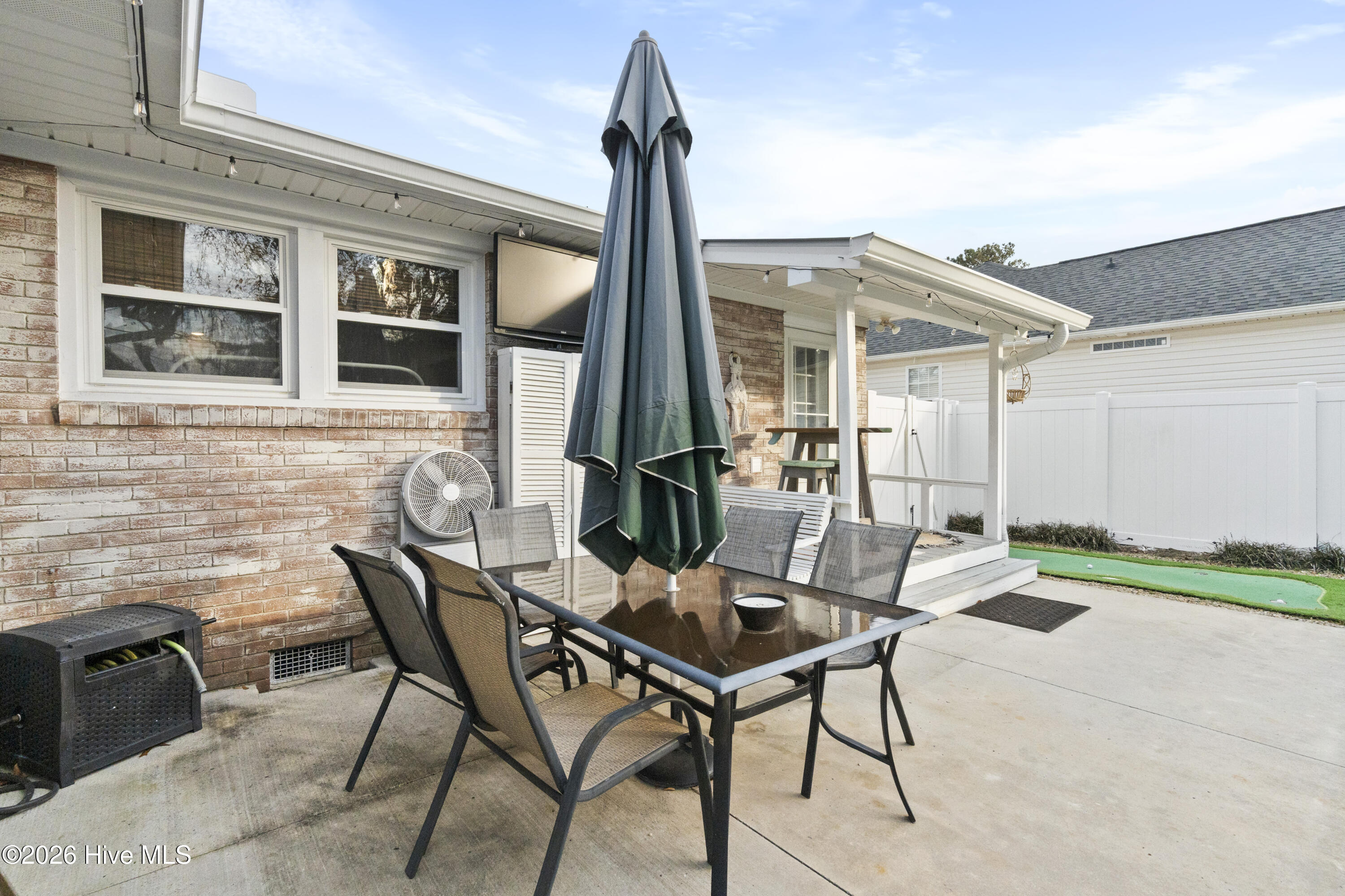 100555391 | Photo 55