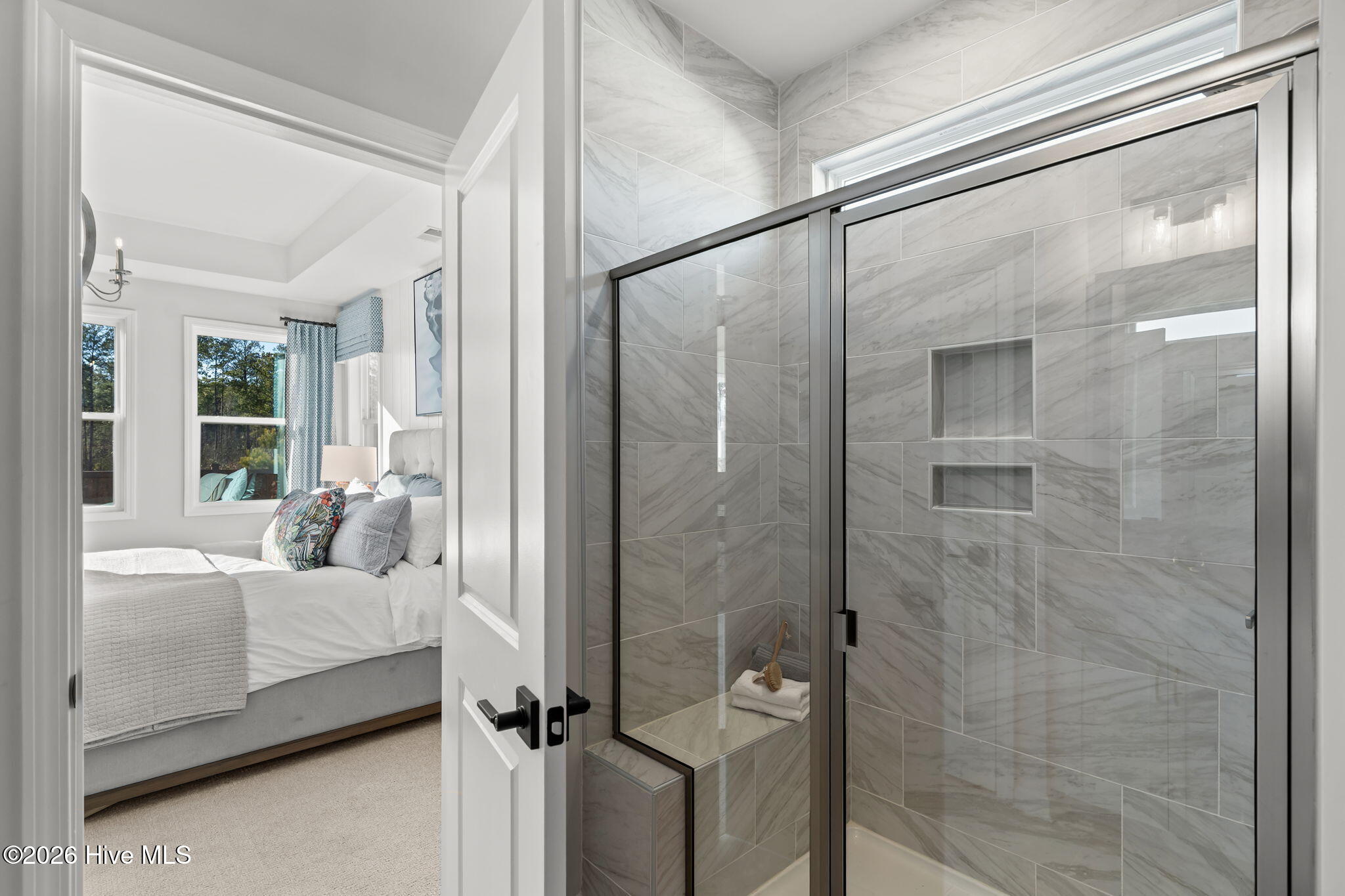 100516667 | Photo 30