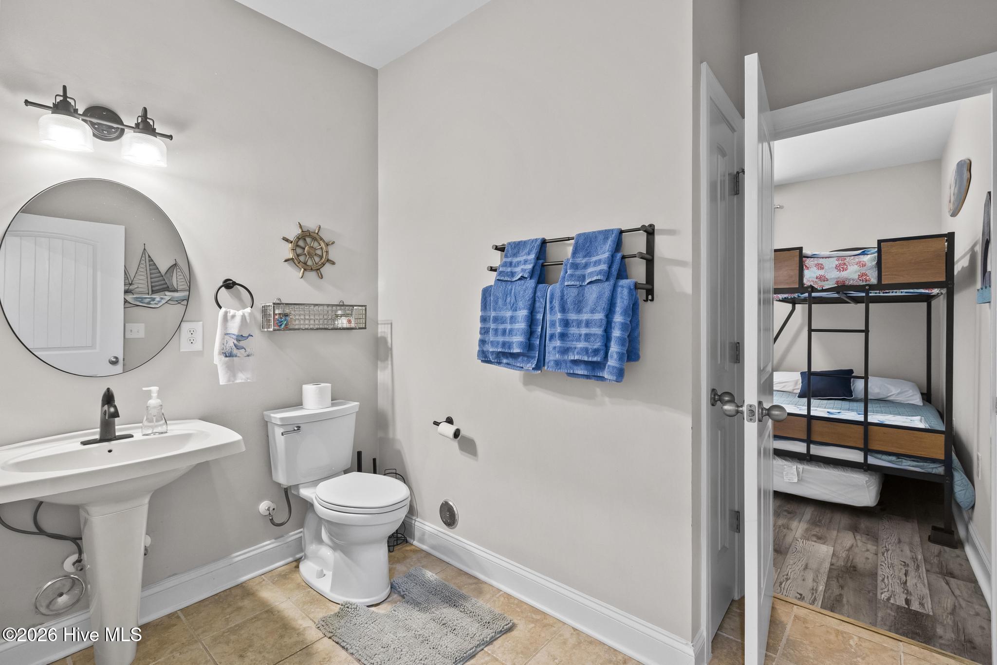 100555368 | Photo 22