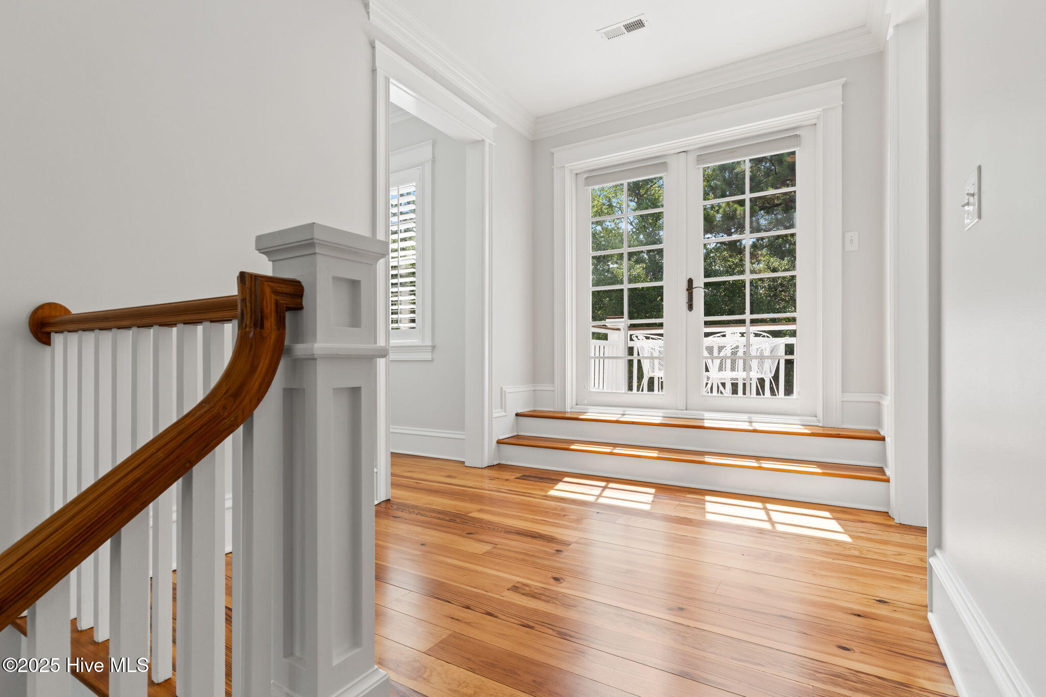 100512246 | Photo 49