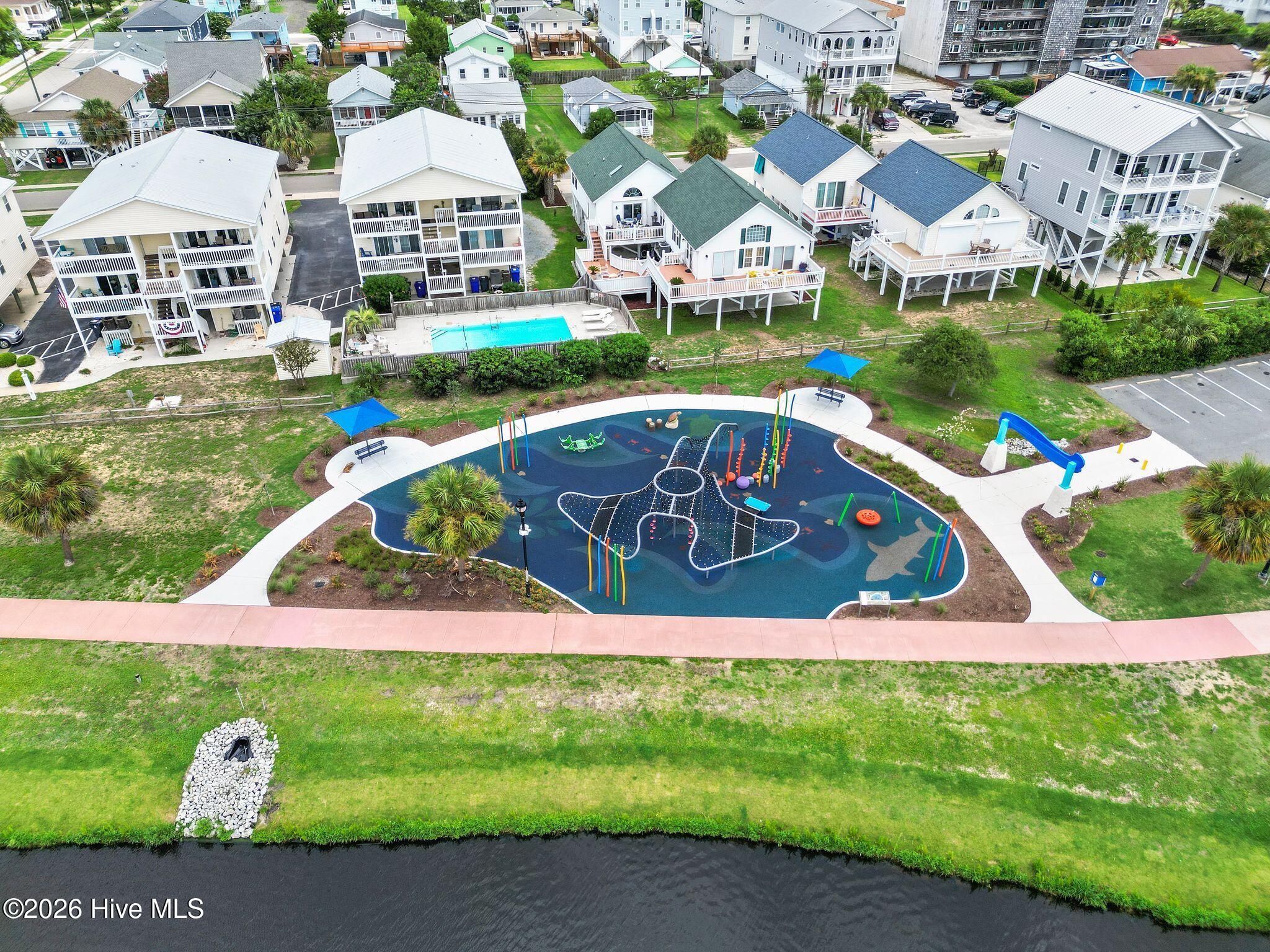 100570540 | Photo 84