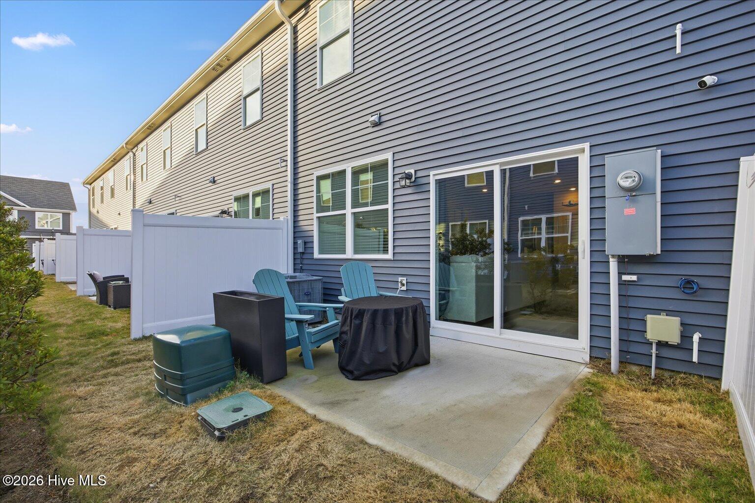 100548049 | Photo 32