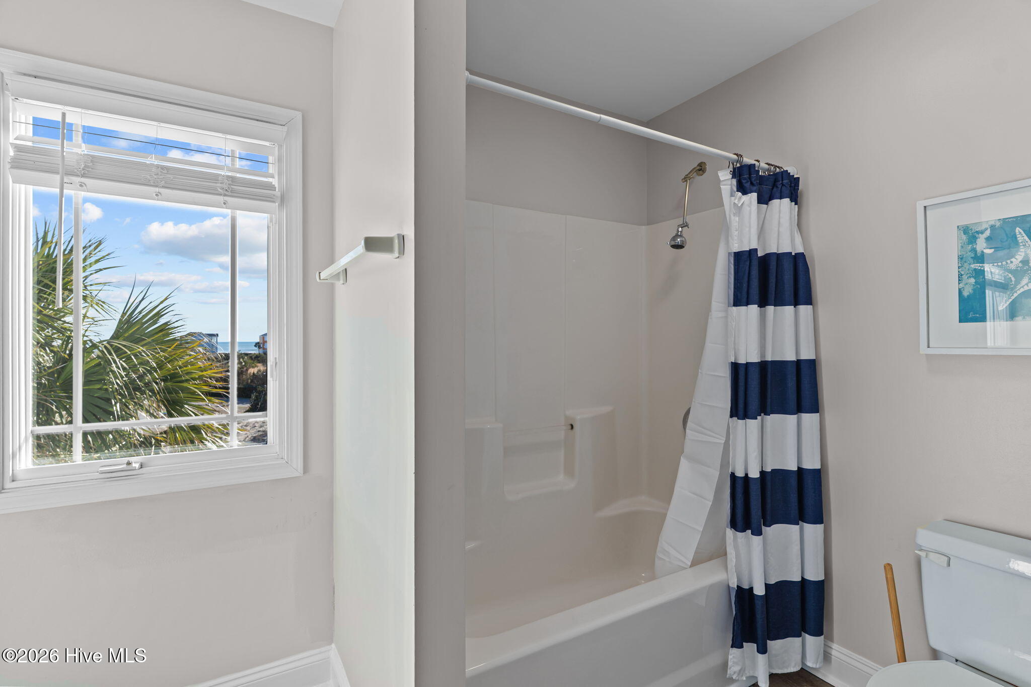 100554920 | Photo 40