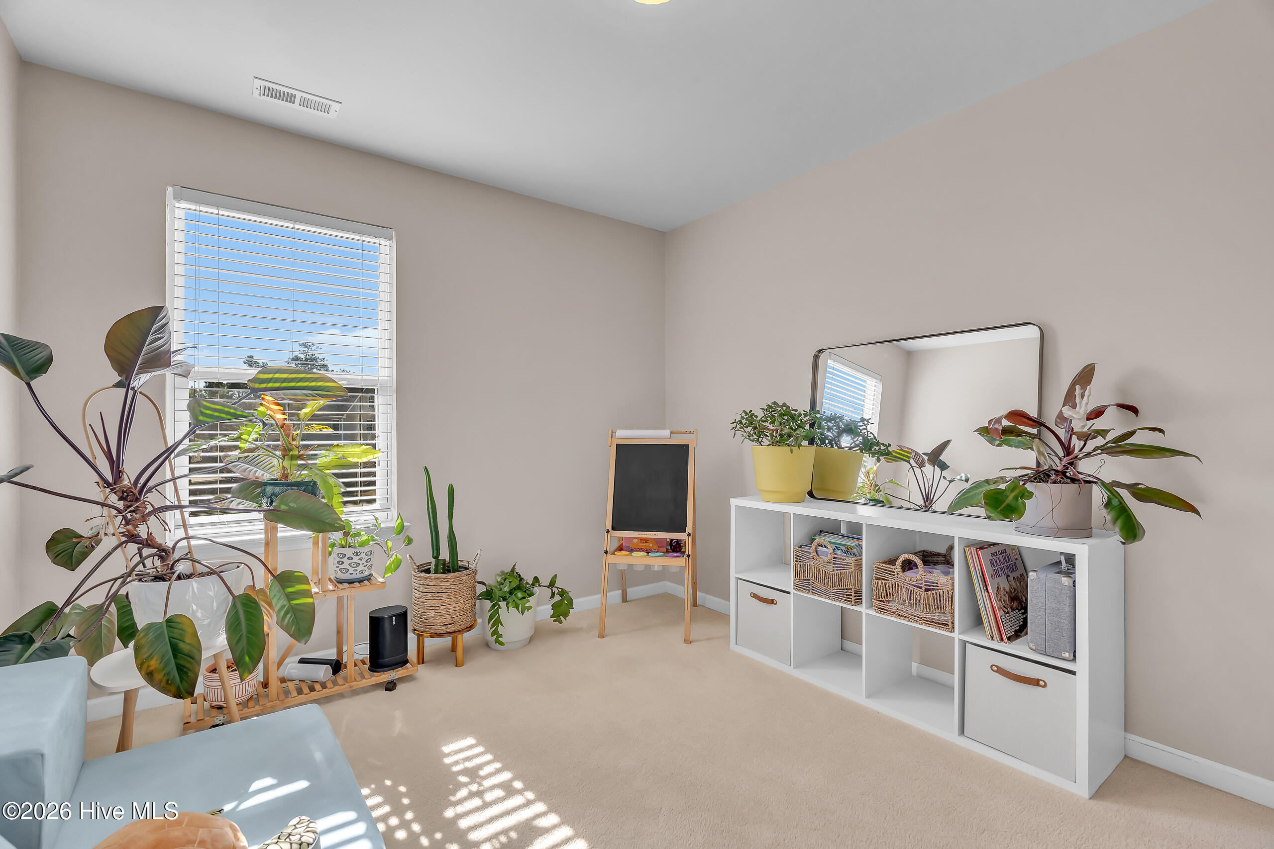 100551354 | Photo 31