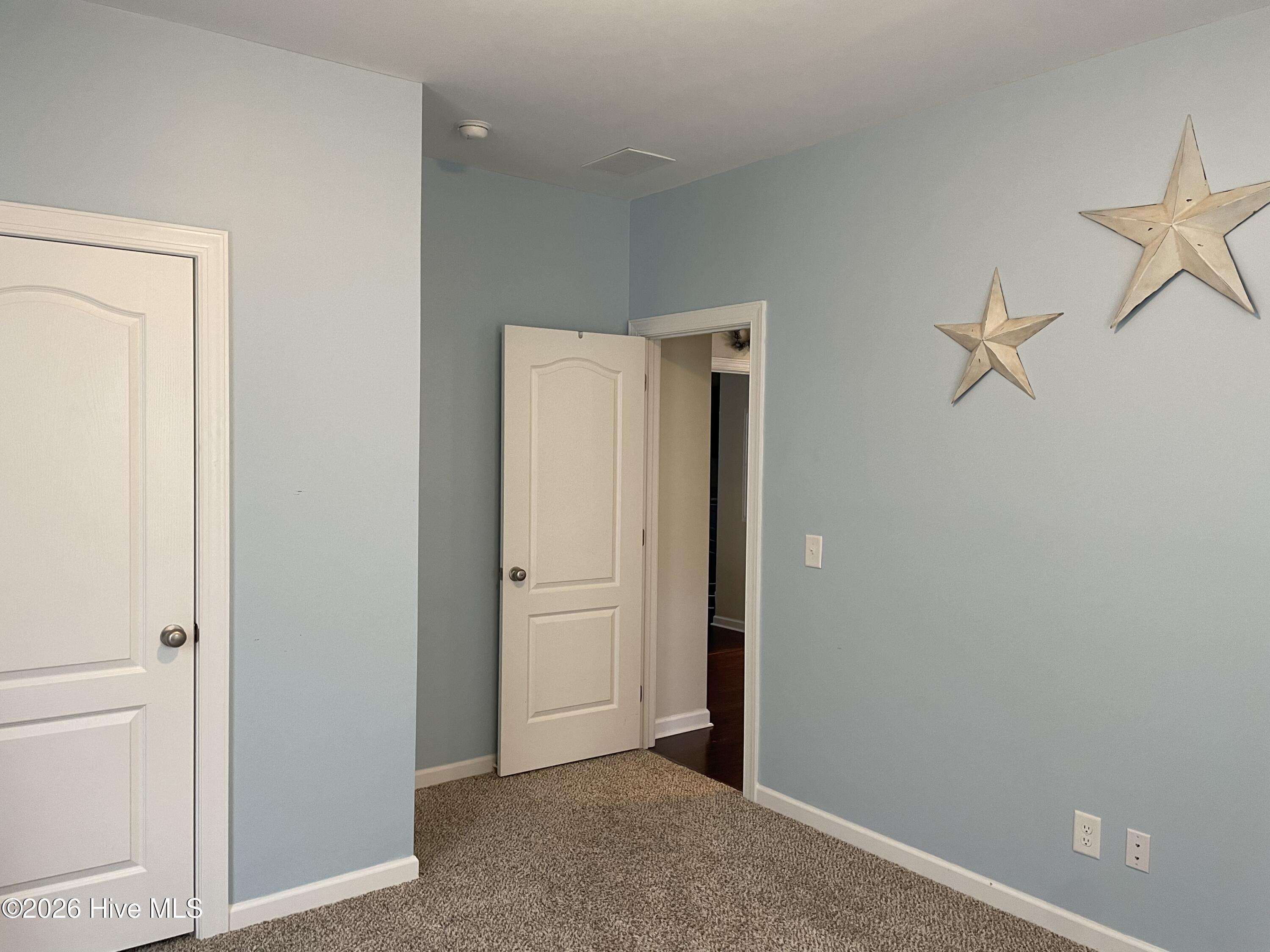 100568375 | Photo 23