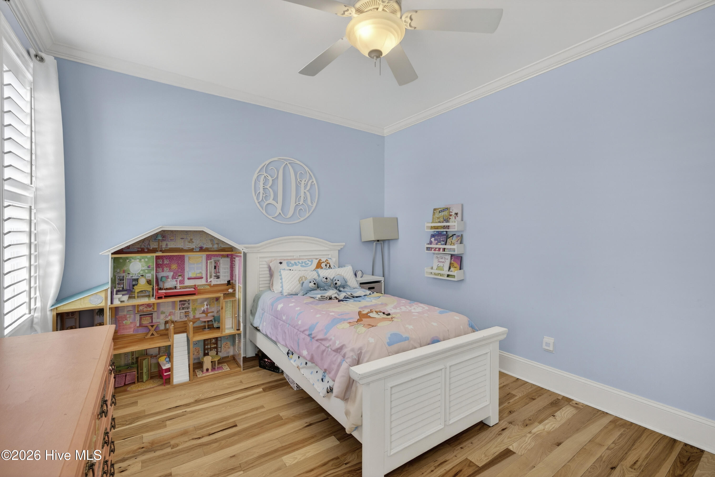 100564705 | Photo 32