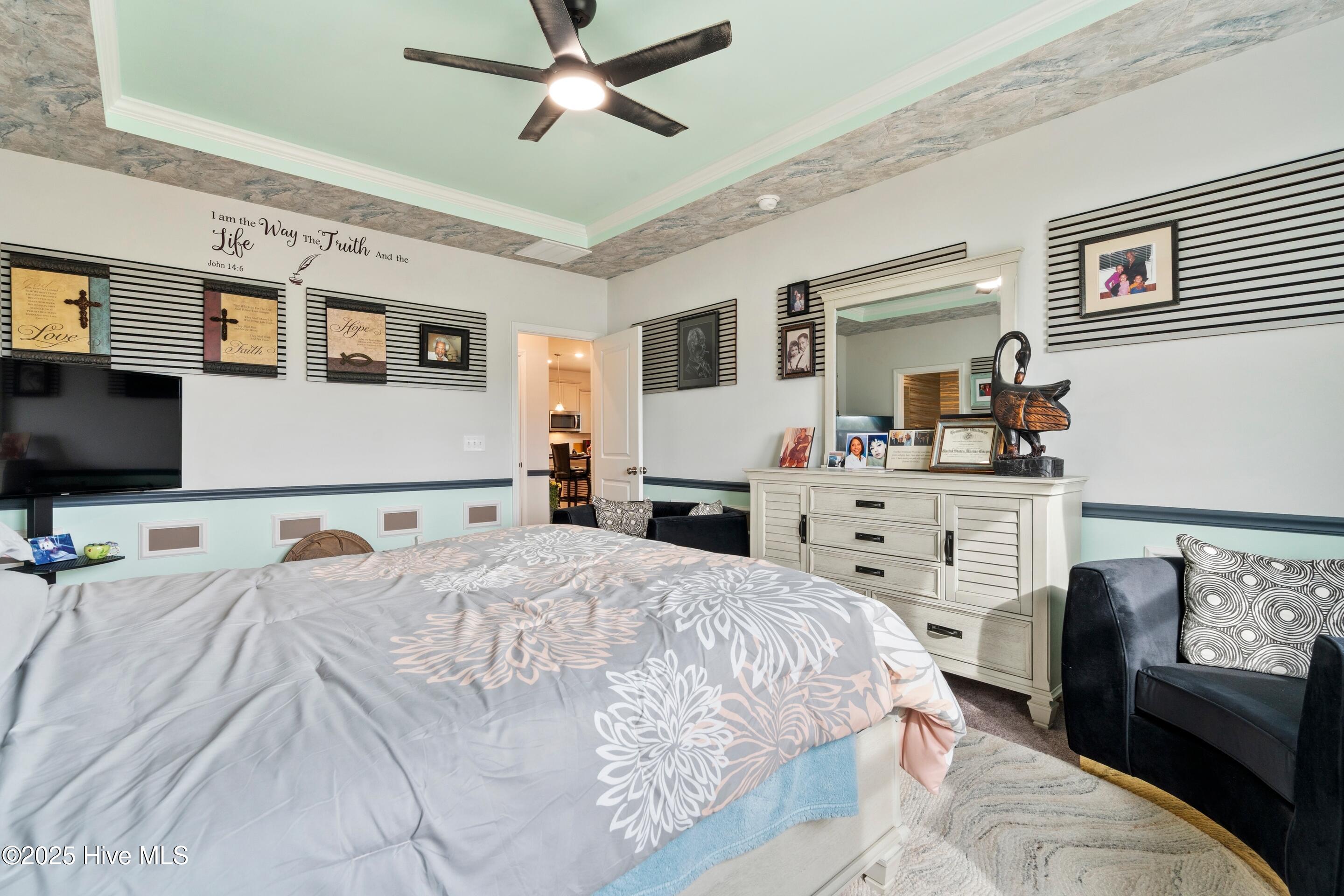 100543929 | Photo 26