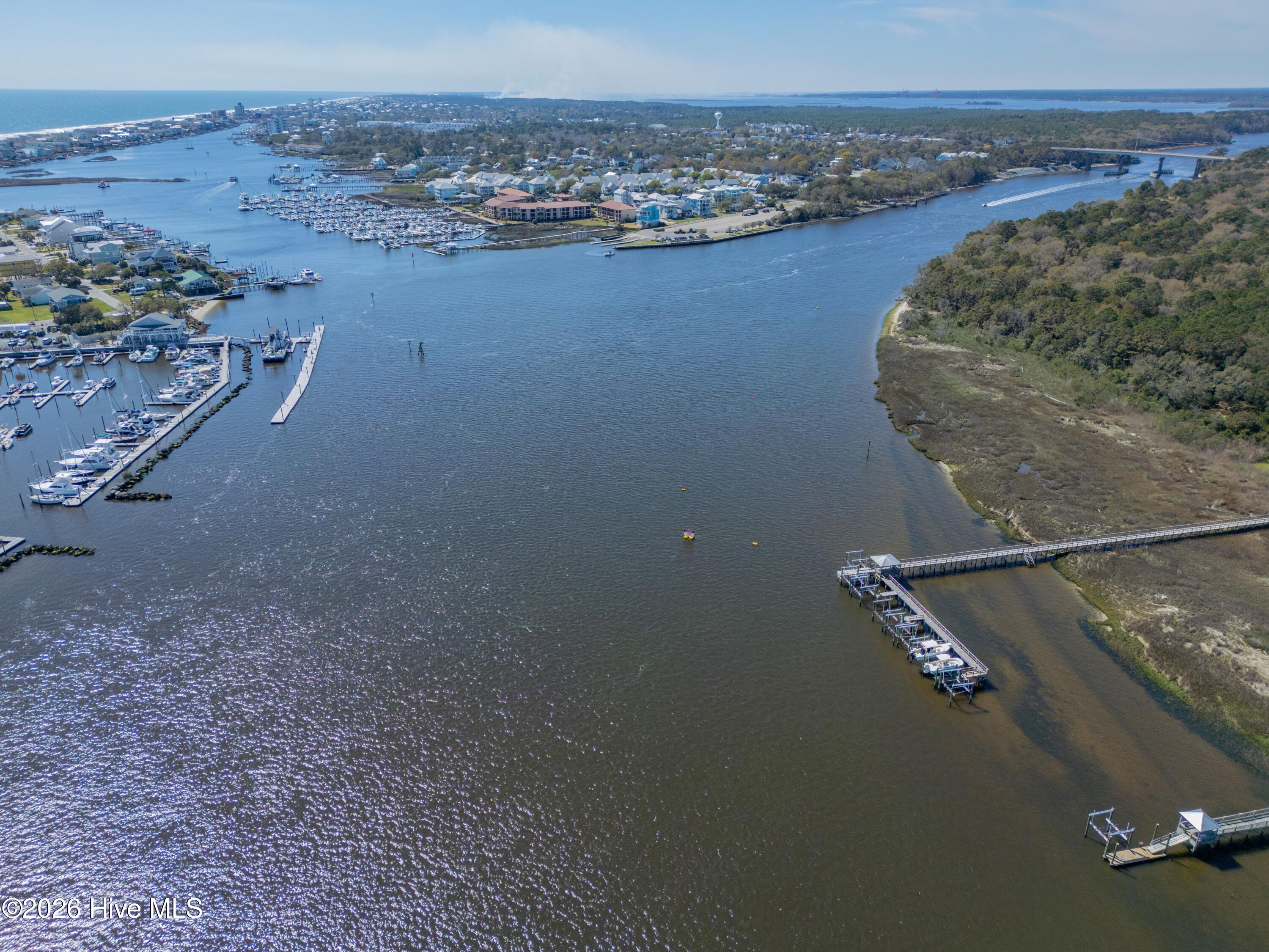 100562044 | Photo 14