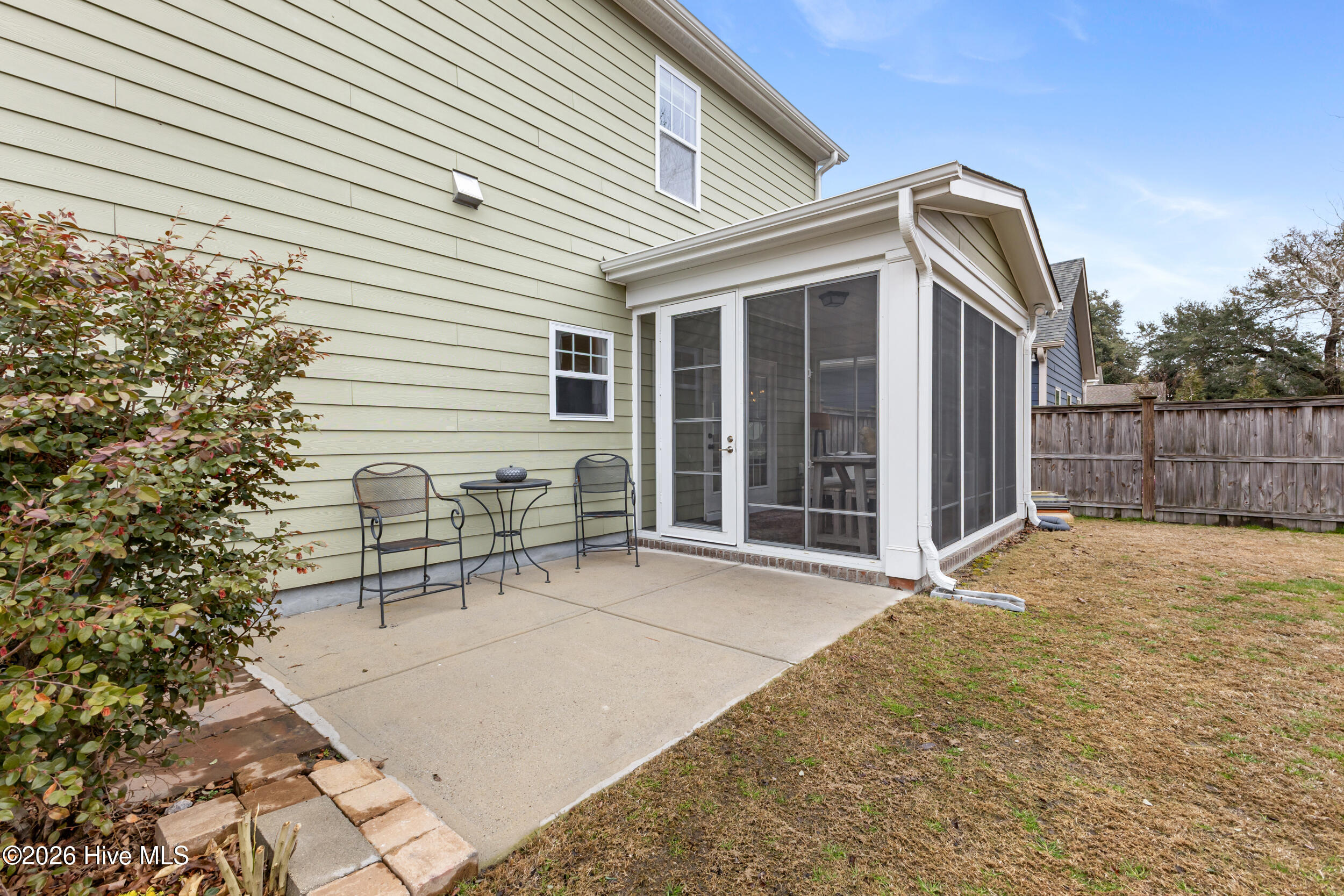 100554071 | Photo 39