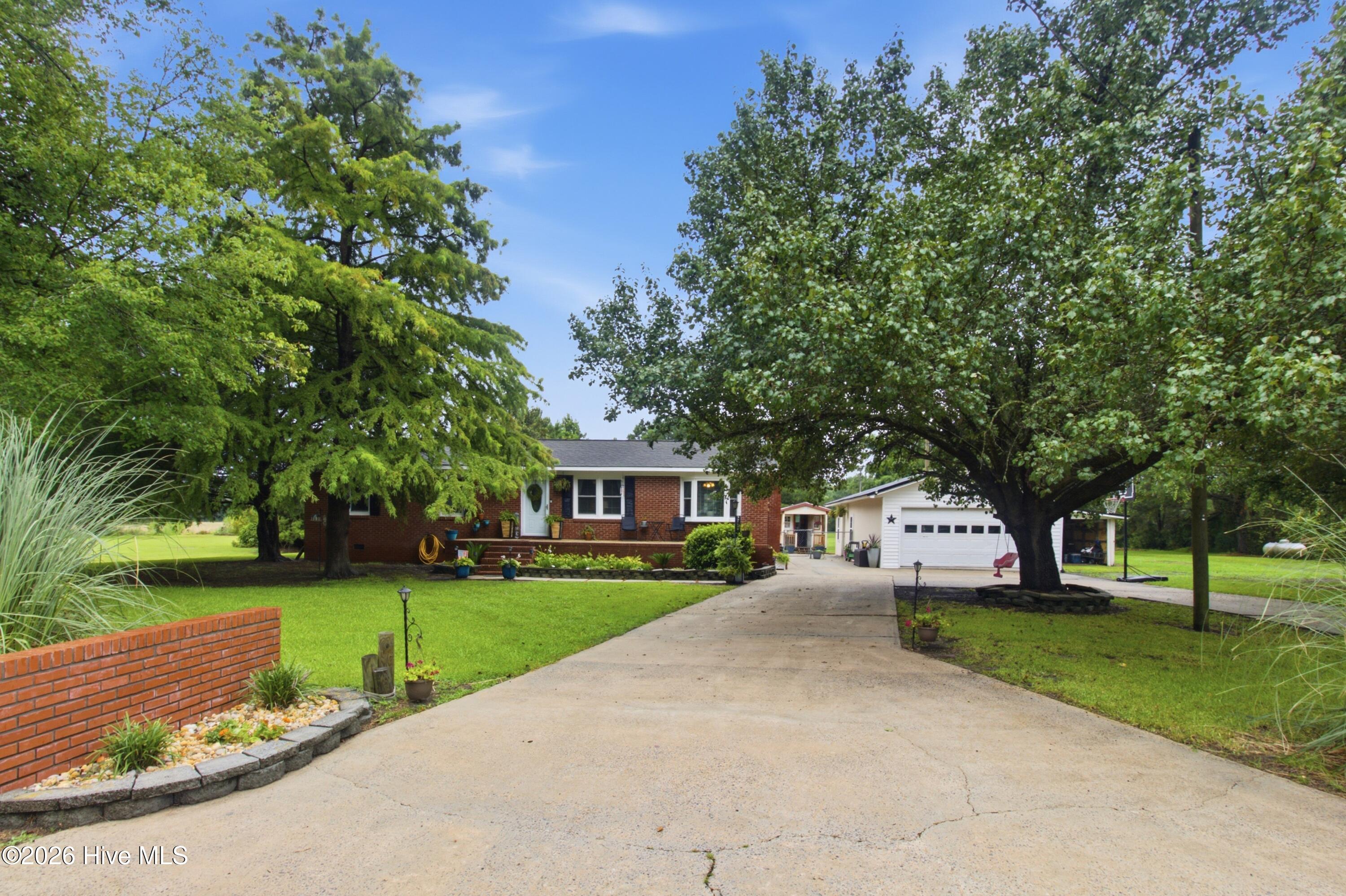6634 Florence Road,Merritt