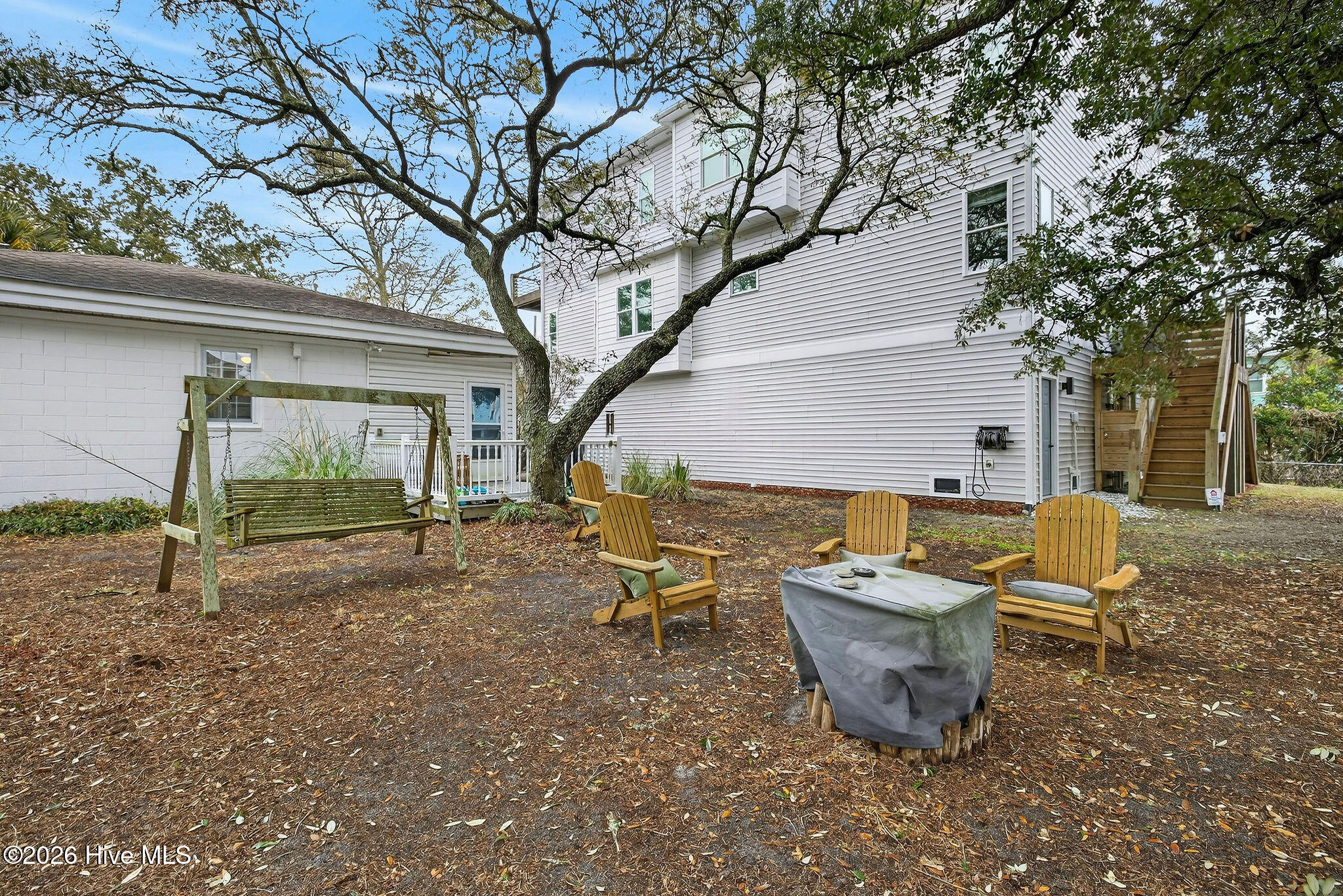 100553200 | Photo 30