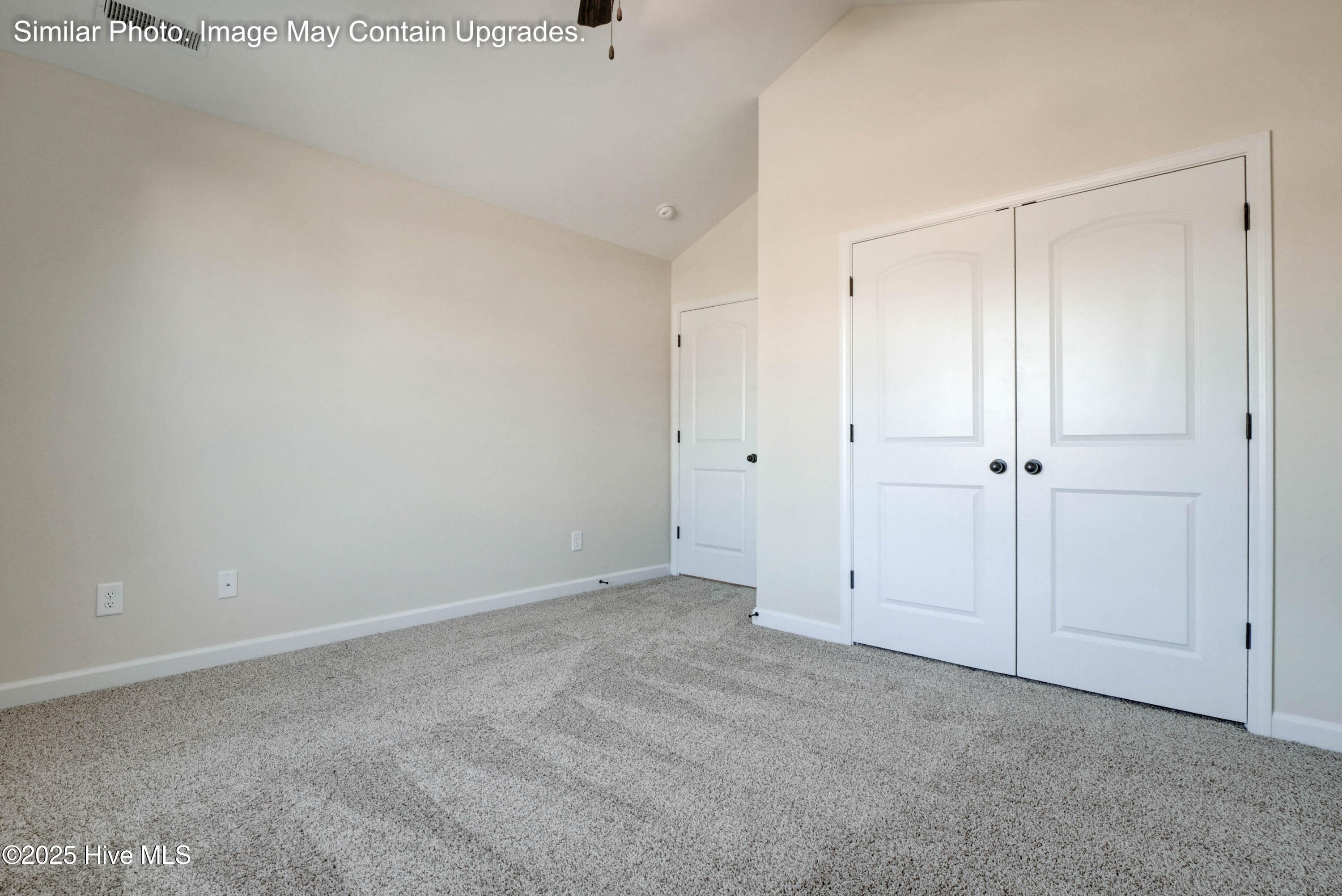 100530055 | Photo 27