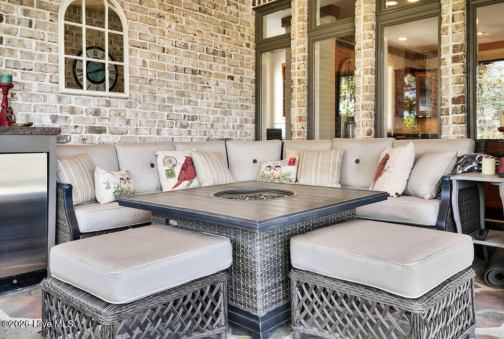 100564190 | Photo 57