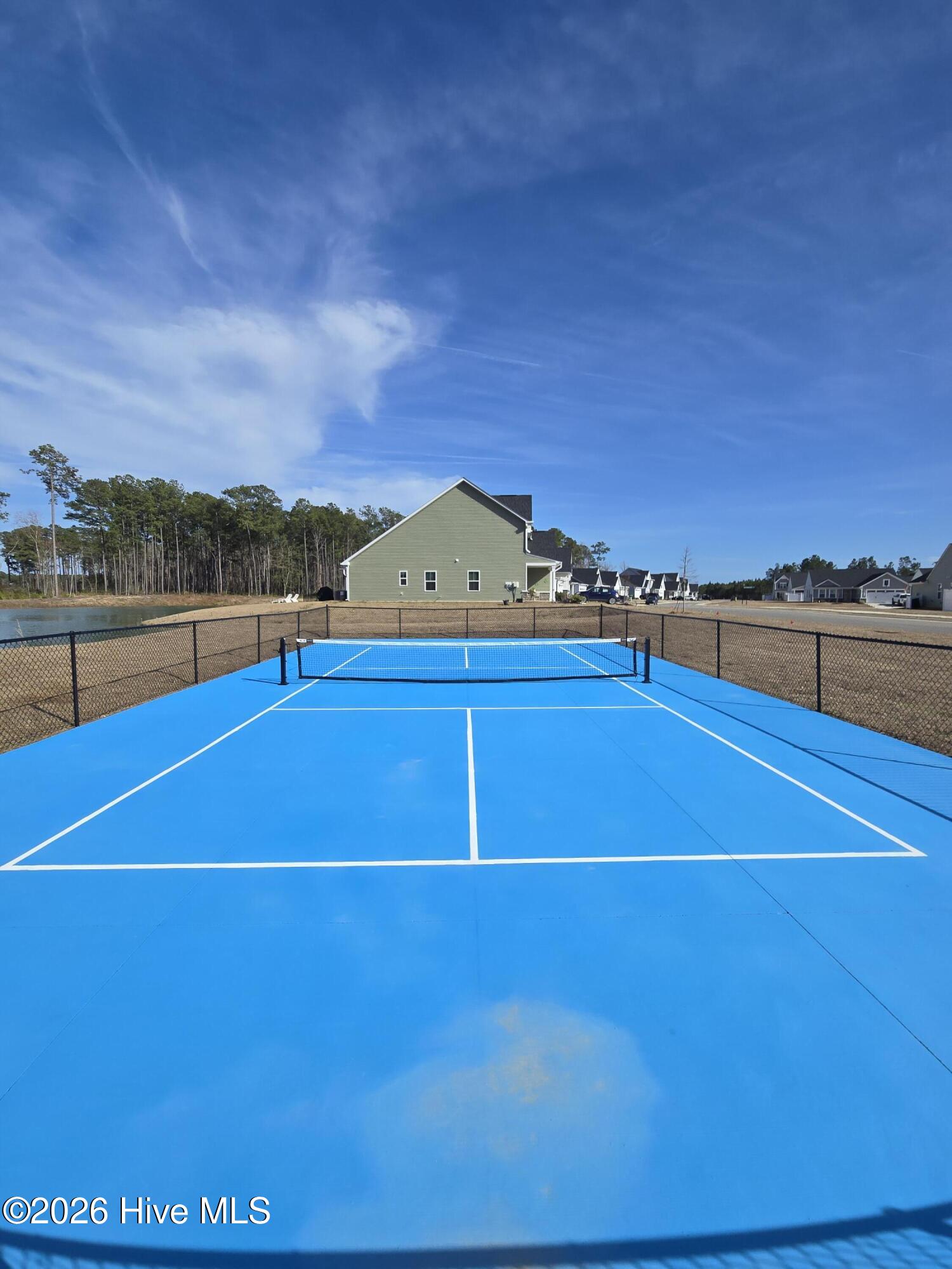 100548726 | Photo 27