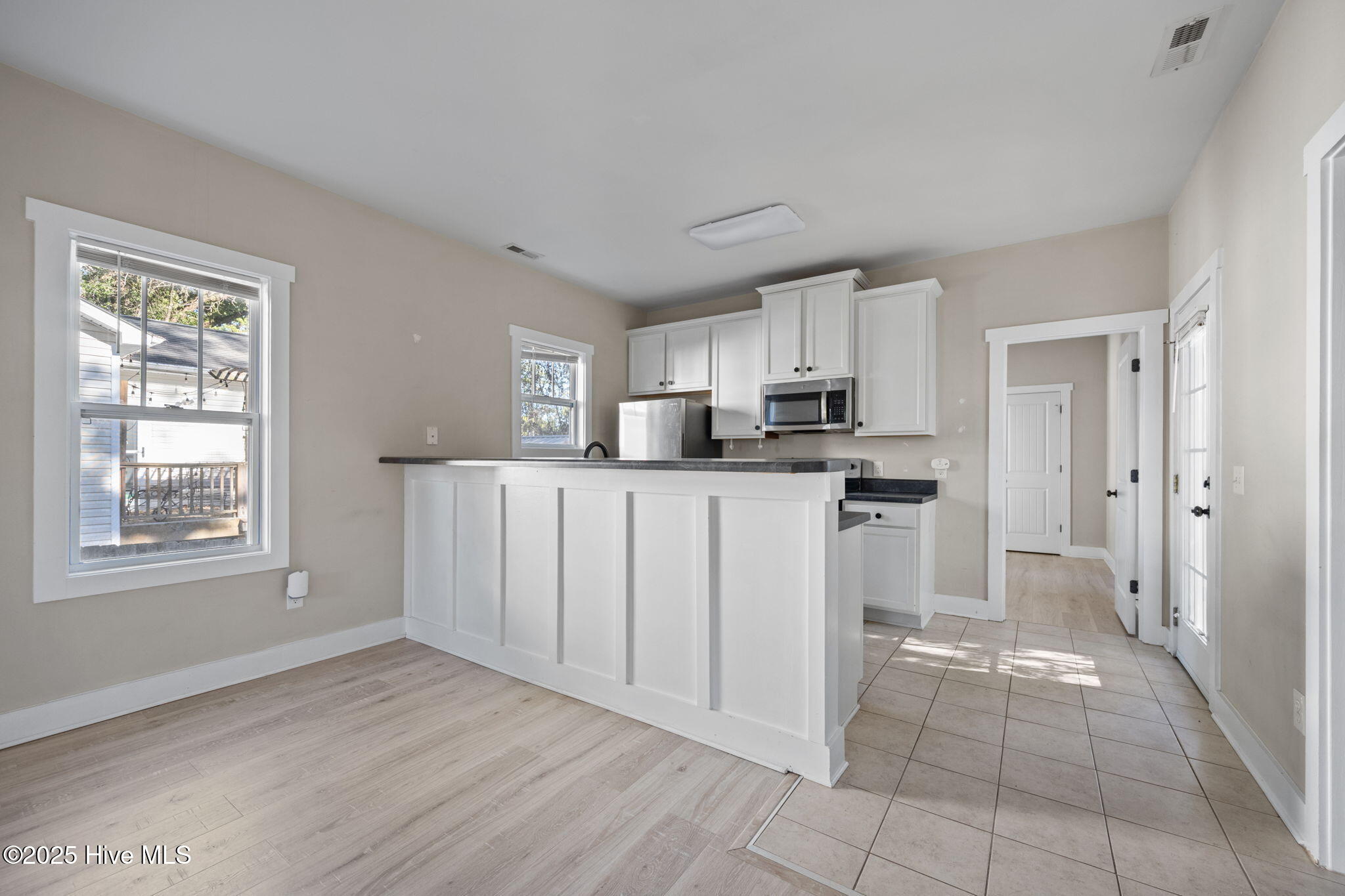 100544828 | Photo 26