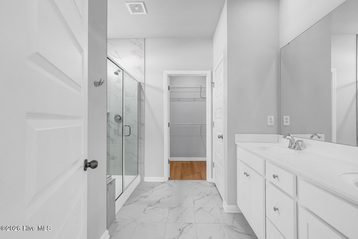 100560005 | Photo 32