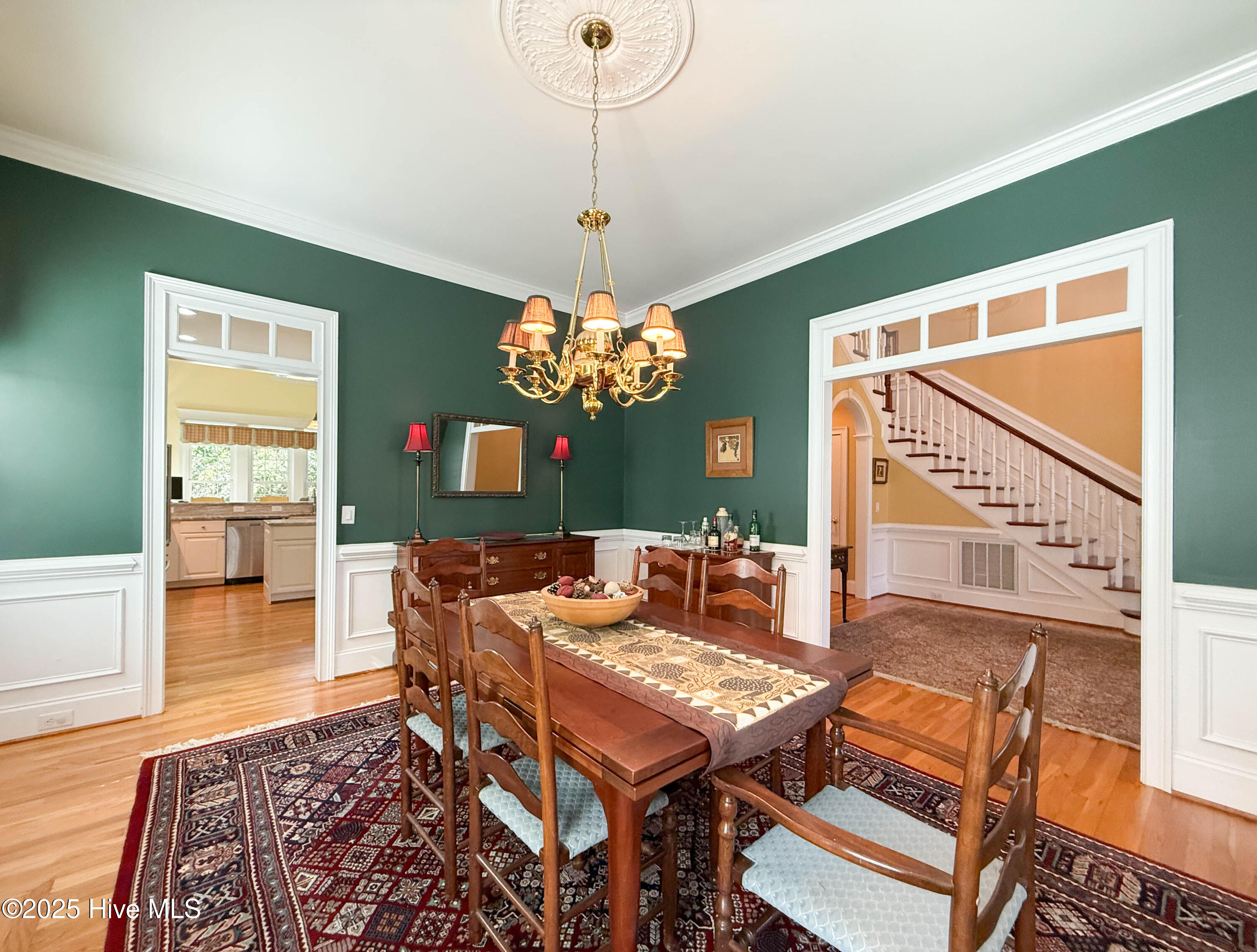 100530340 | Photo 42