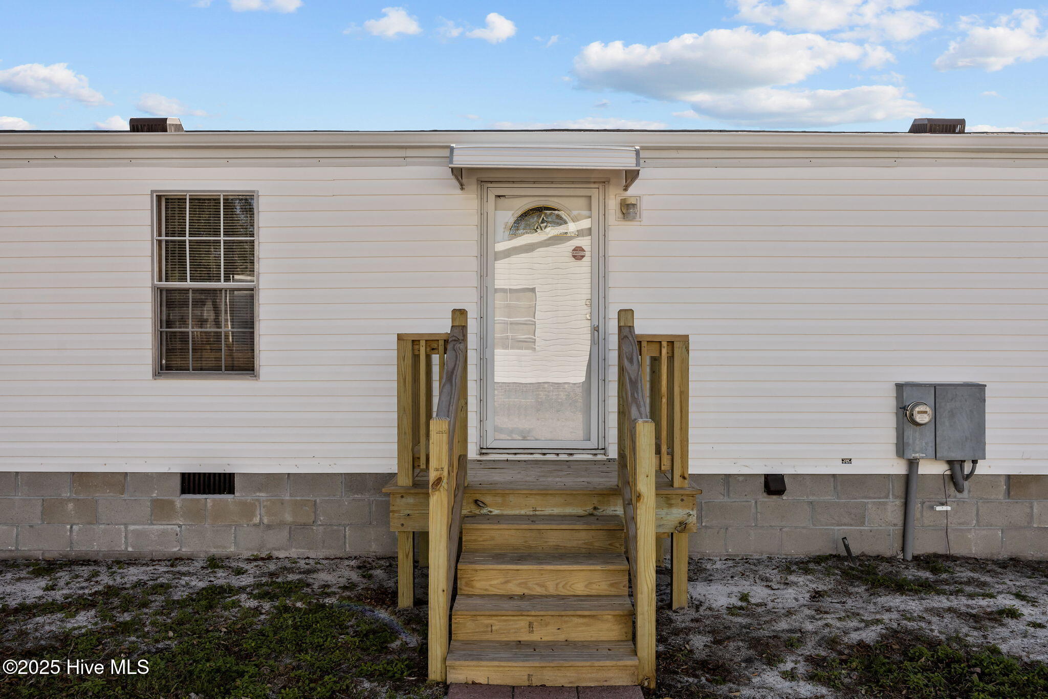 100545328 | Photo 38