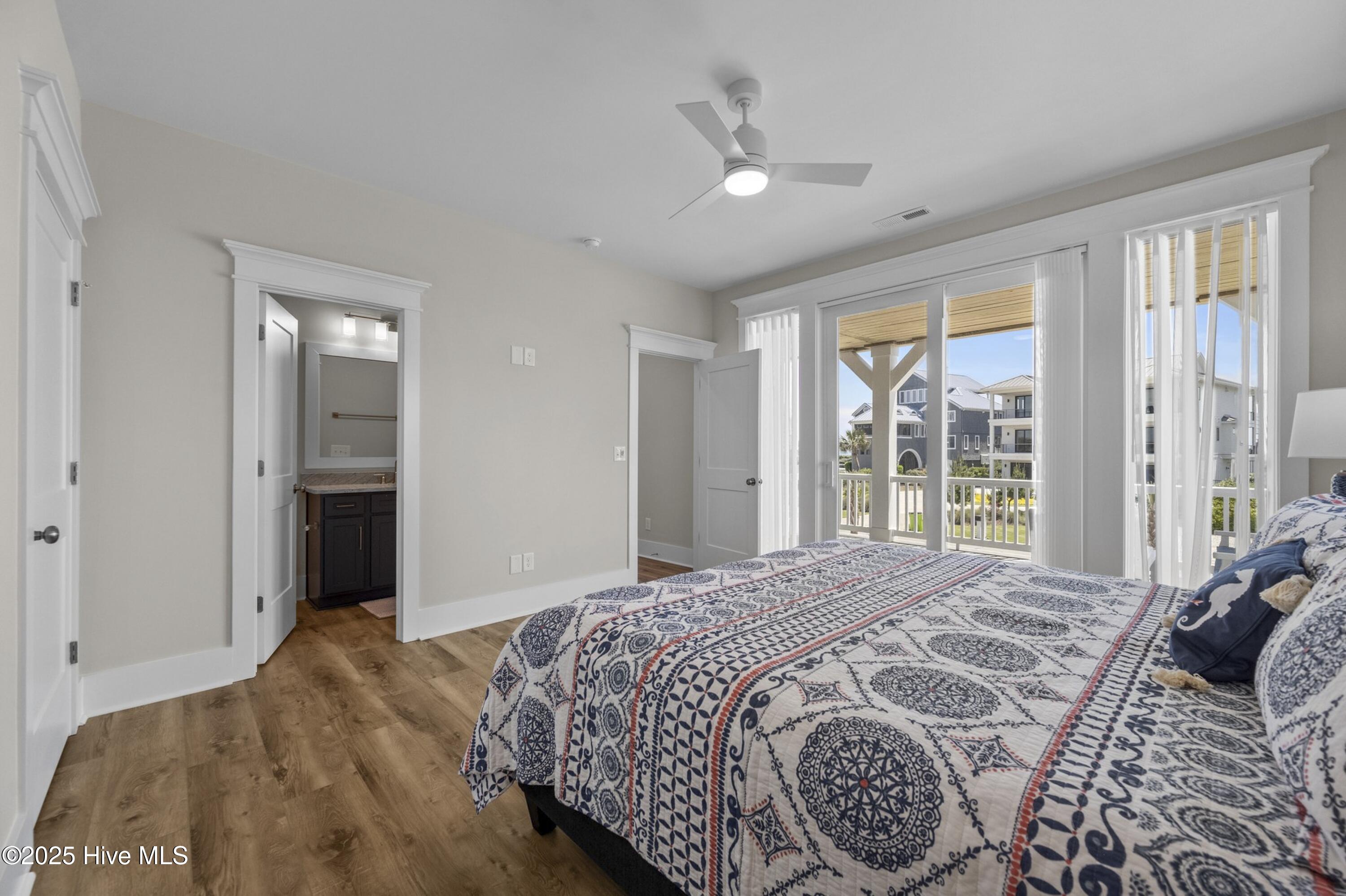 100510701 | Photo 29