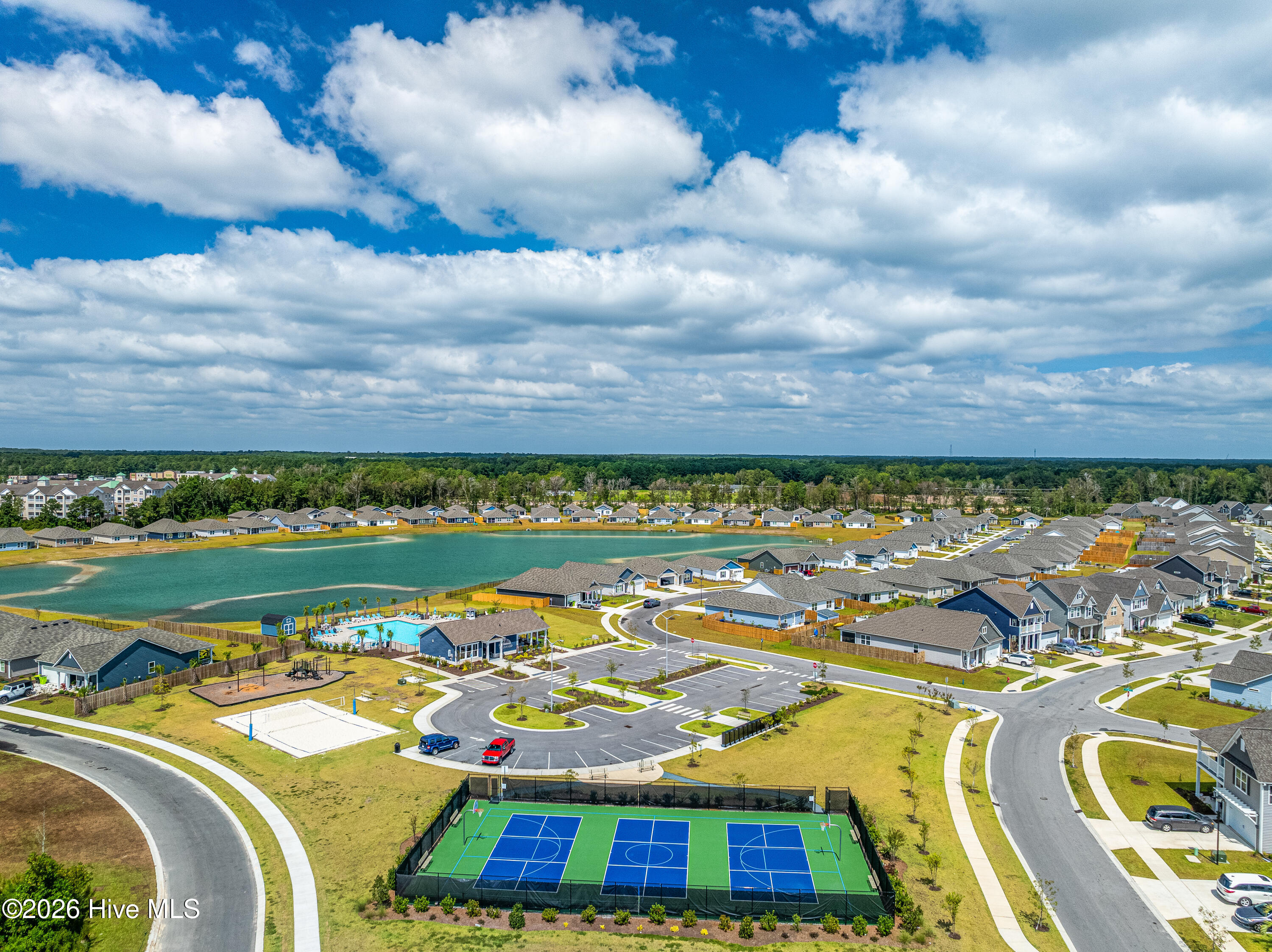 100560678 | Photo 41