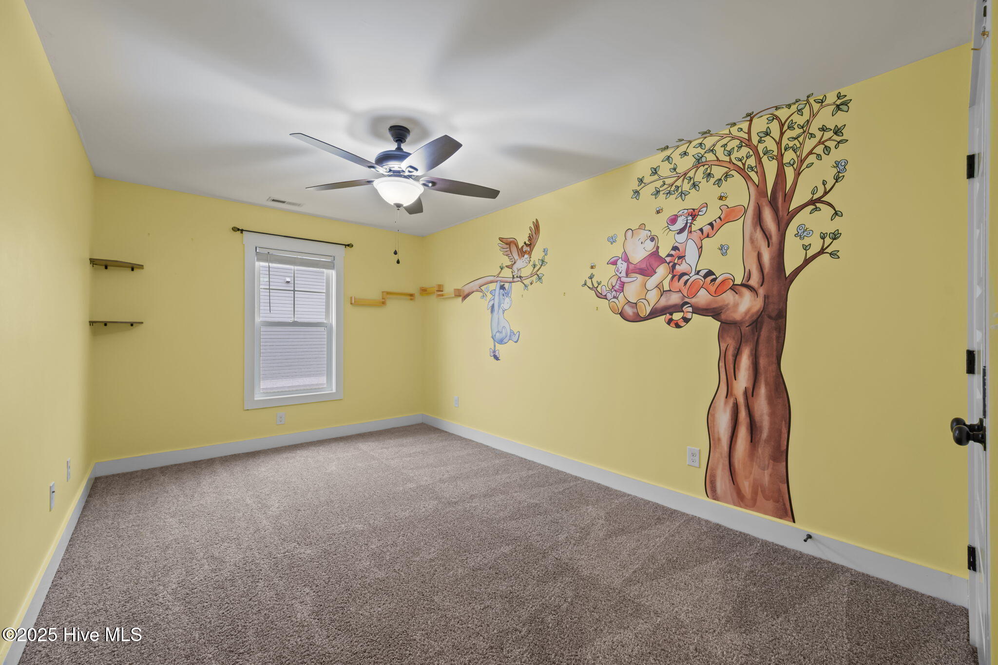 100544347 | Photo 40