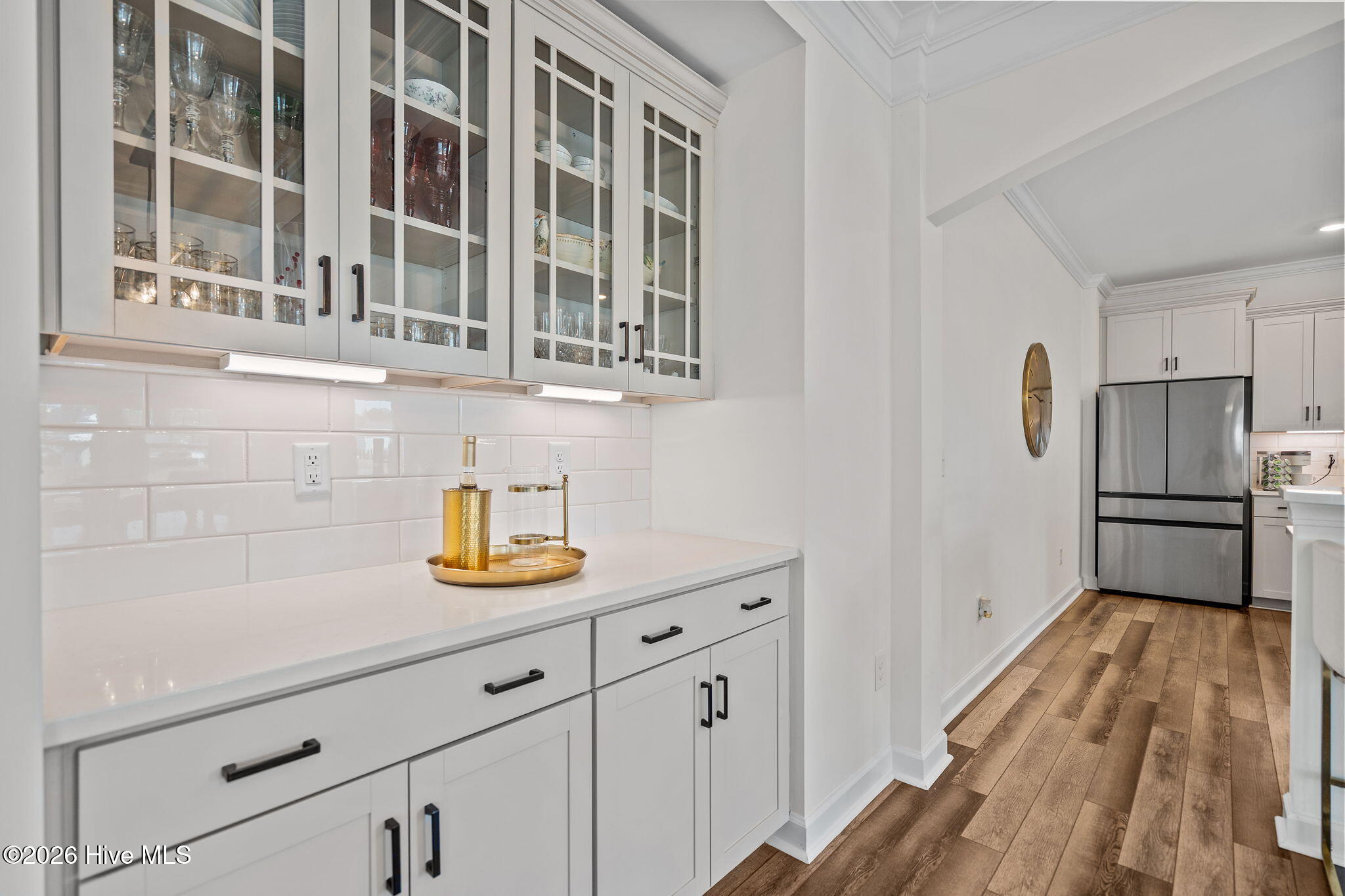 100562858 | Photo 25