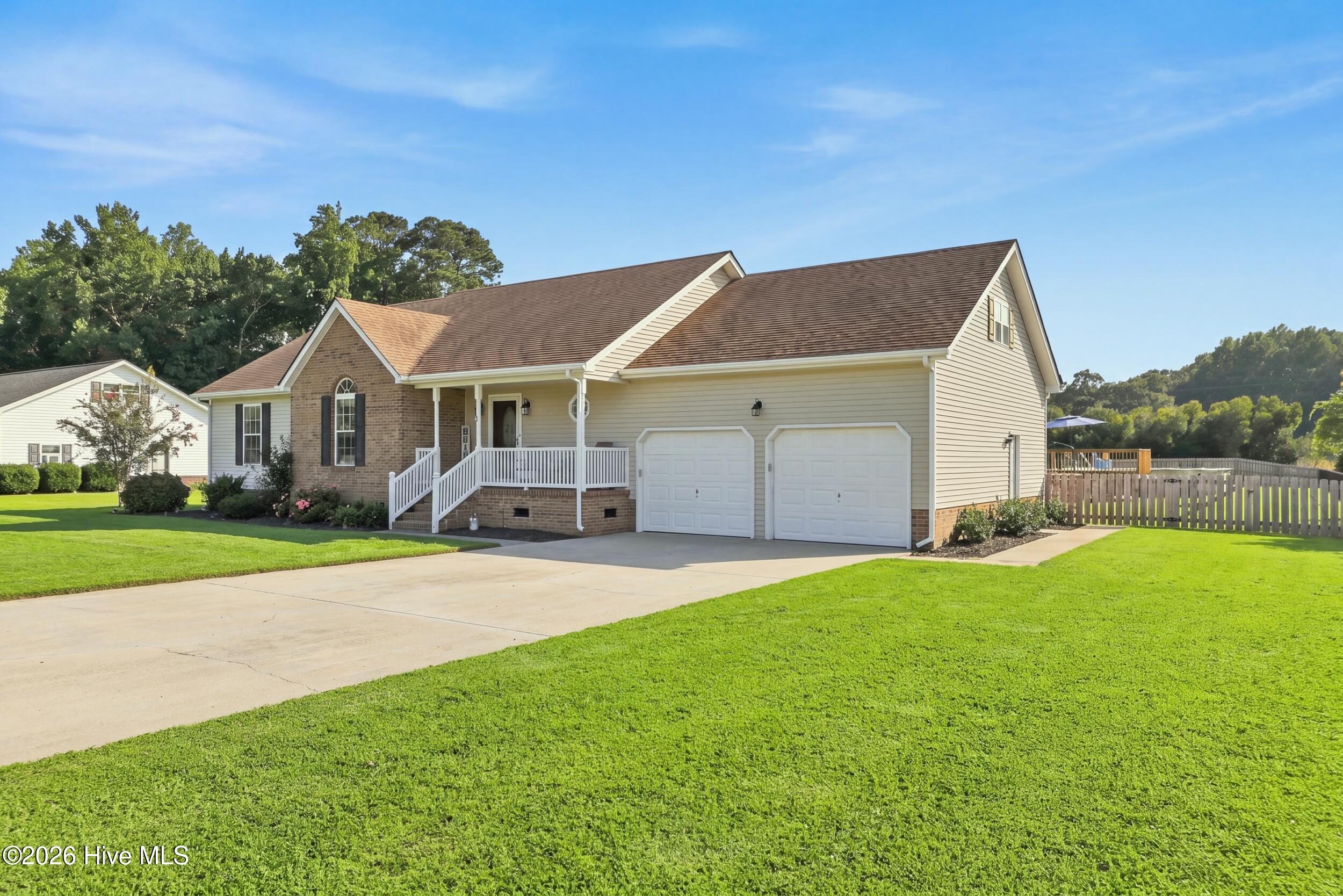Photo 4 of Single family home for sale at 102 Smith Dr, Camden, NC 27921 | MLS# 100598988 | Listing updated on 2026-08-28