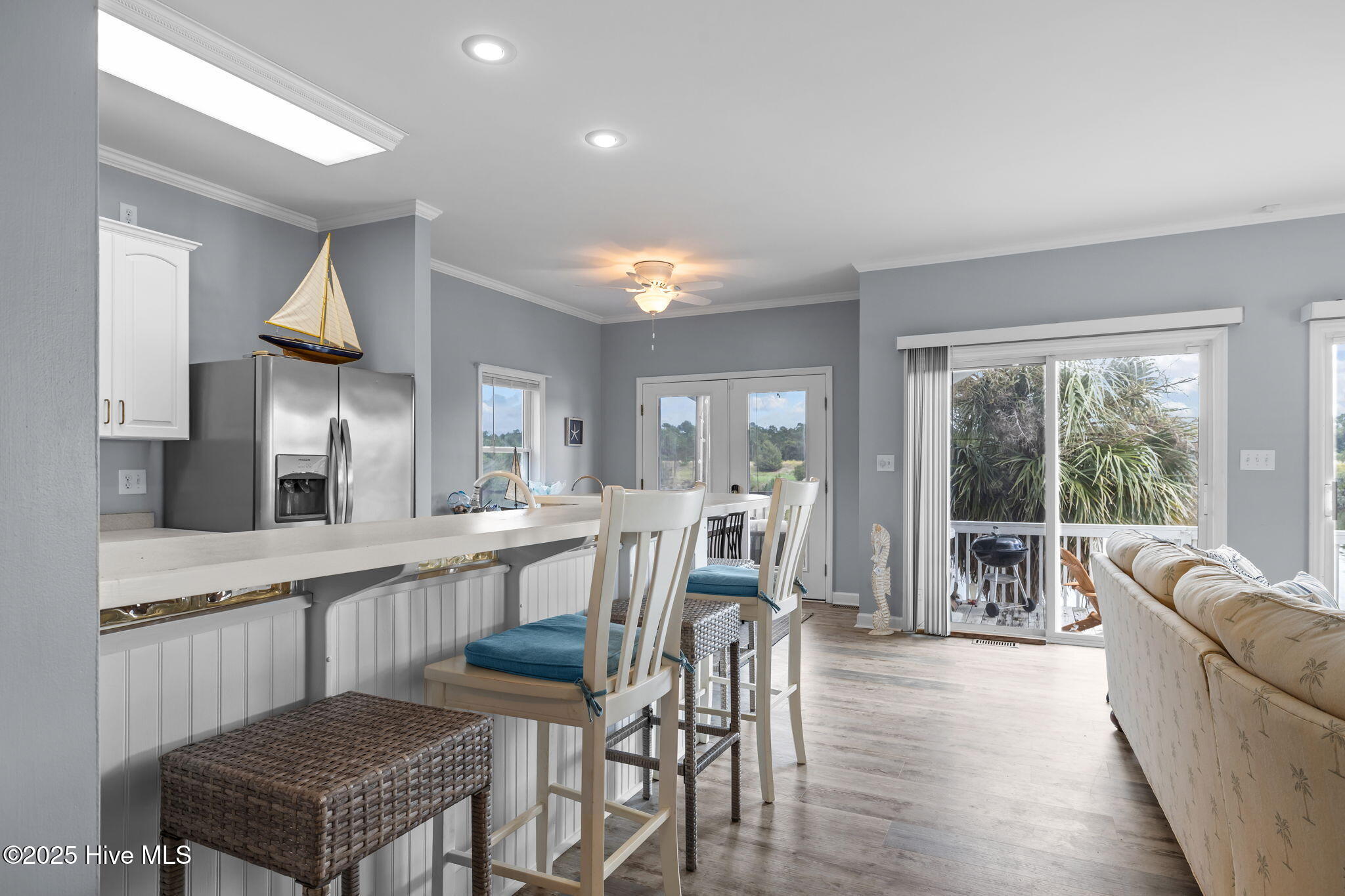 850 Sea Gate Drive,Newport