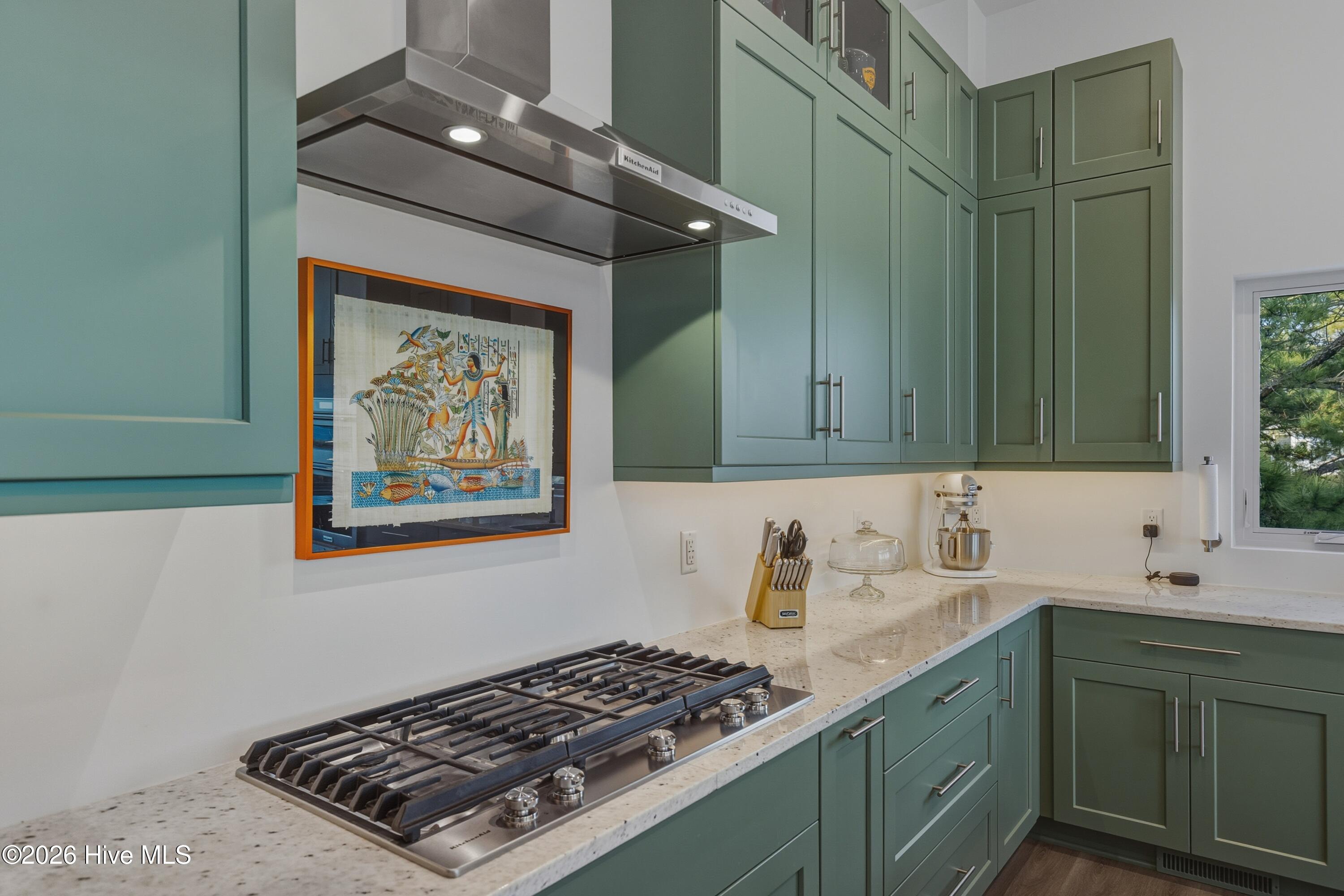 100554260 | Photo 17