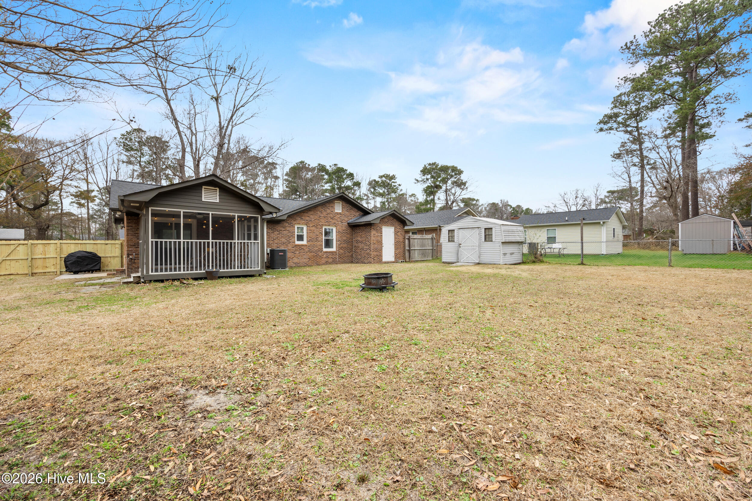 100557502 | Photo 27