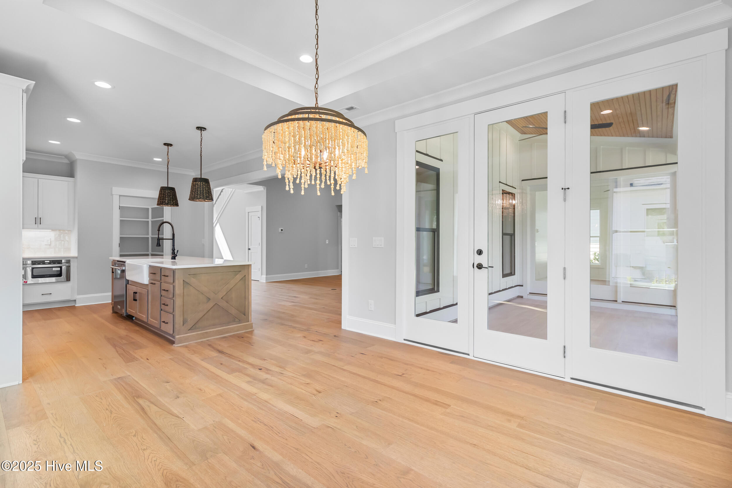 Dining area leading out to porch