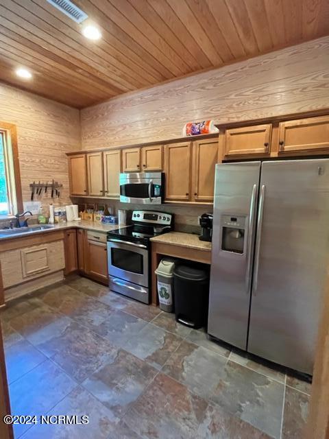 100458901 | Photo 21