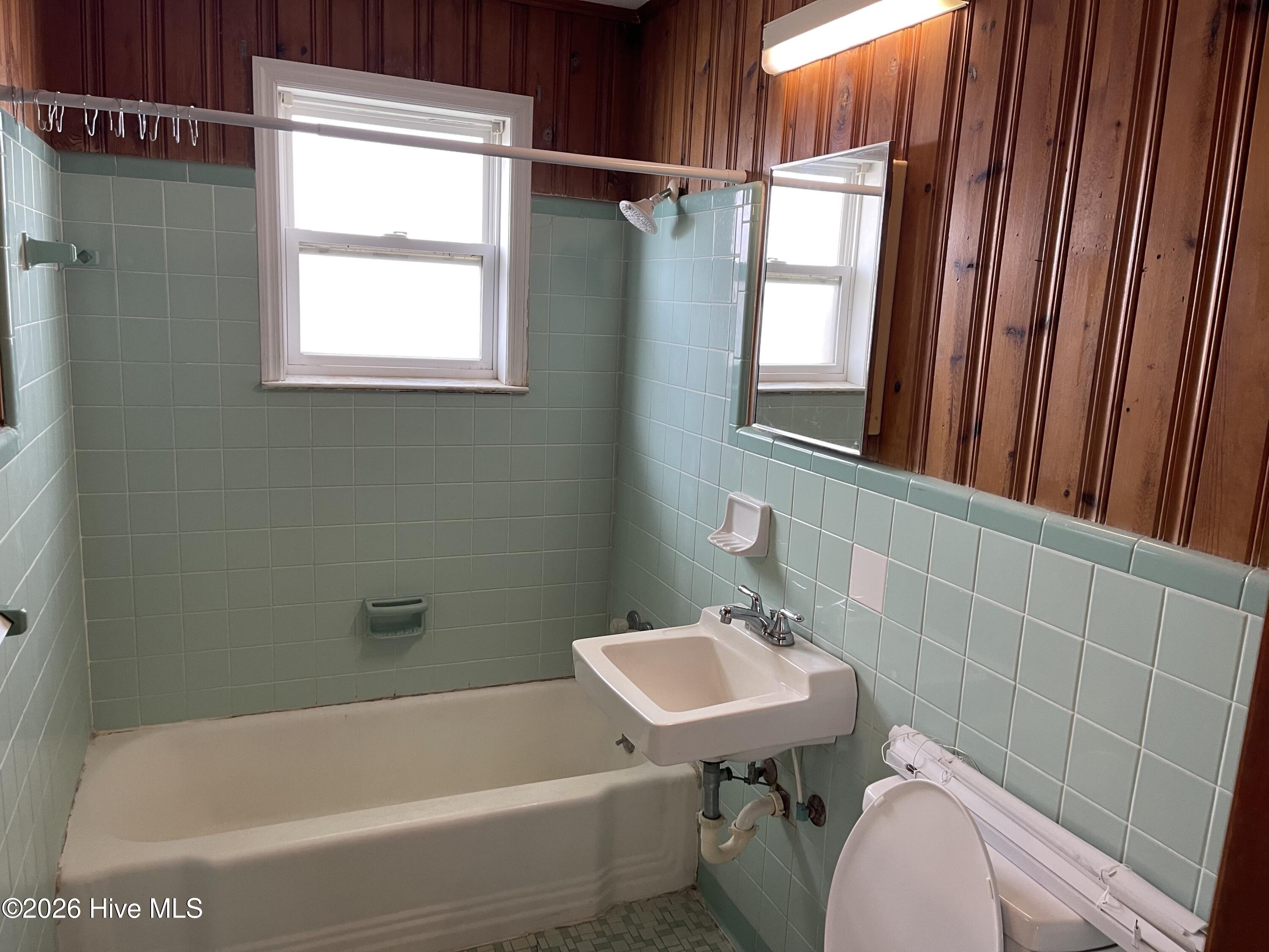 310 E Terminal Boulevard, Atlantic Beach, NC, 28512