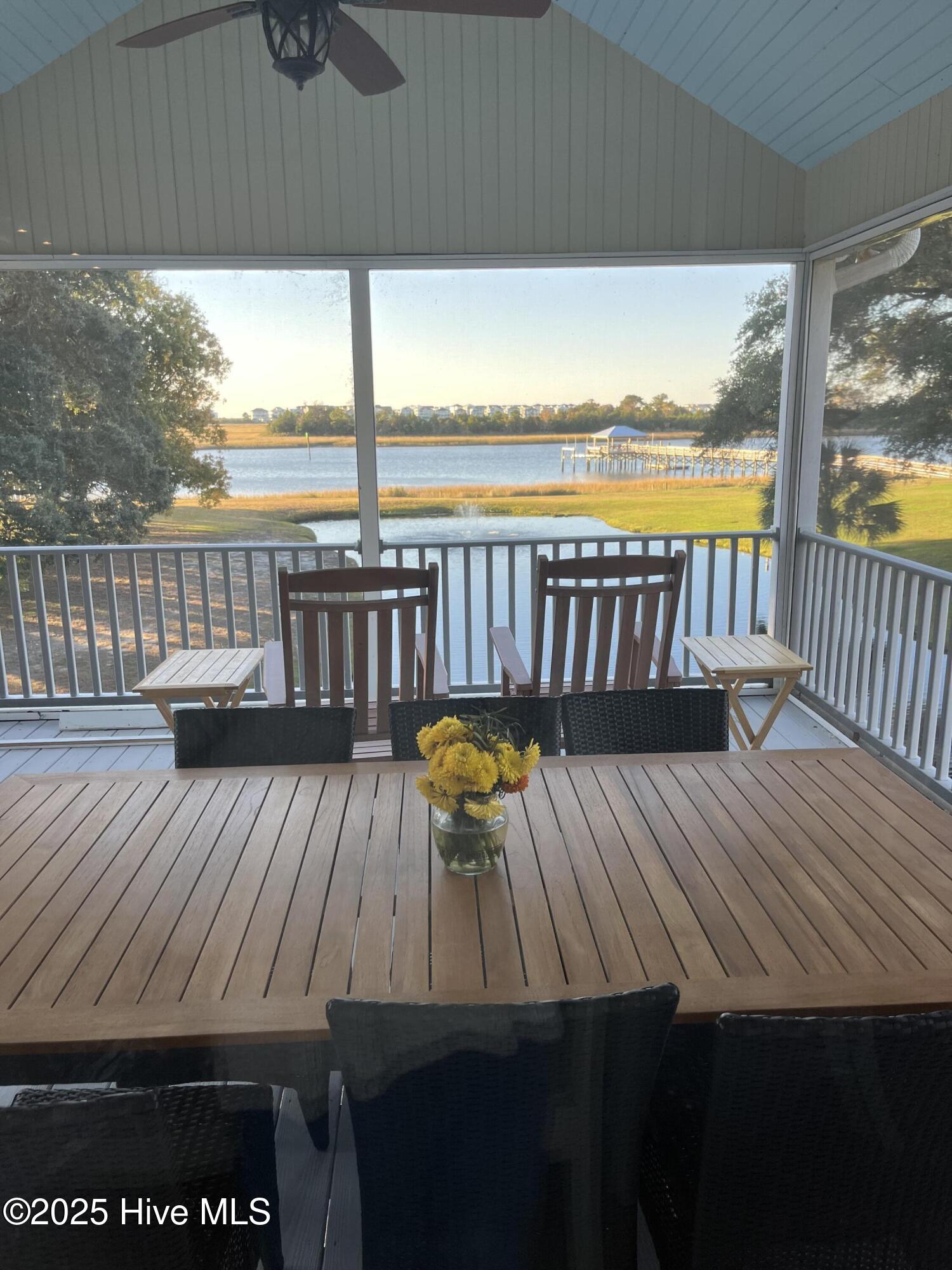 100540597 | Photo 16