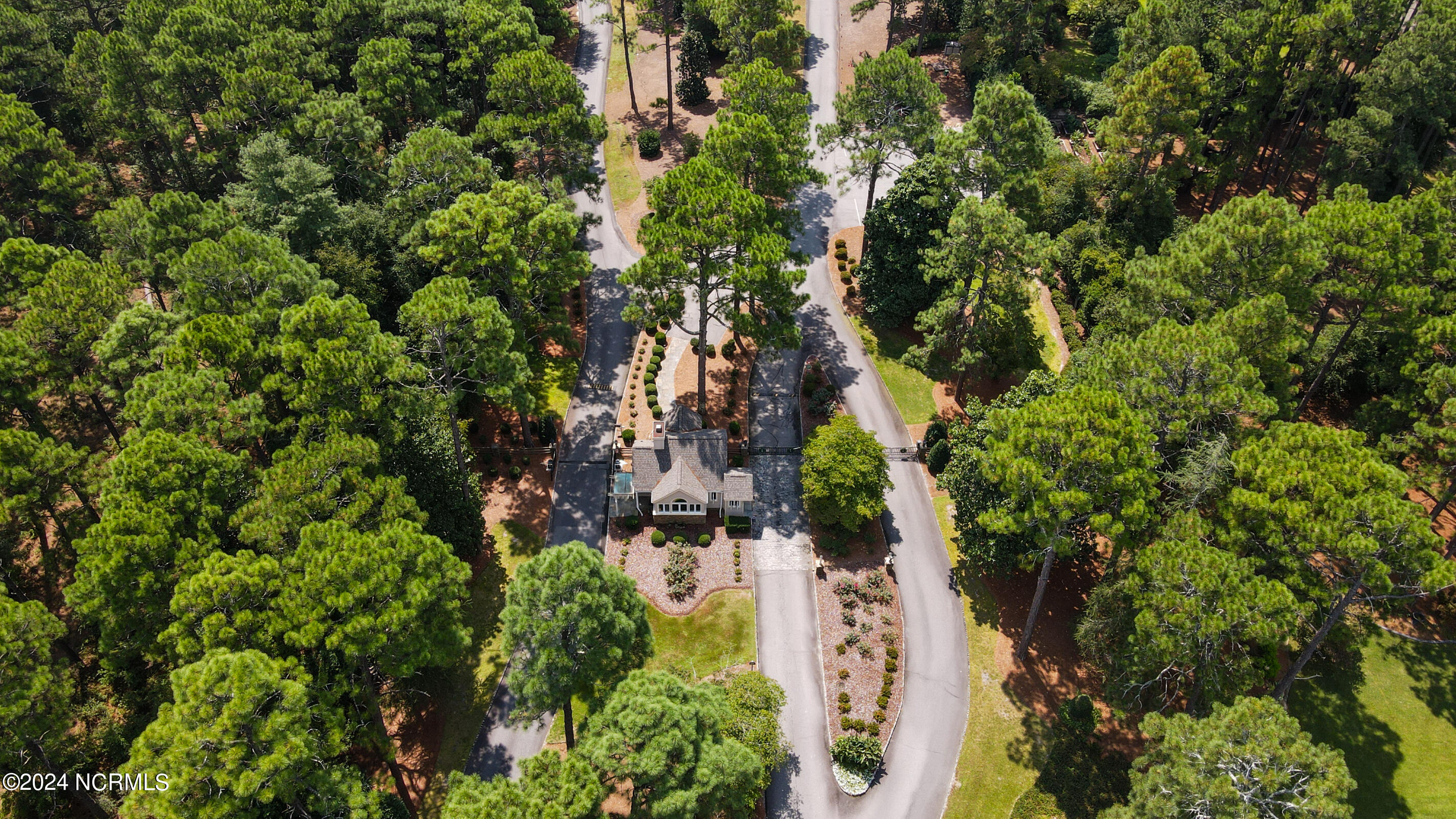 Homes for sale in Pinehurst, NC | 119 Saint Mellions Dr, Pinehurst, NC 28374 | MLS# 100464800