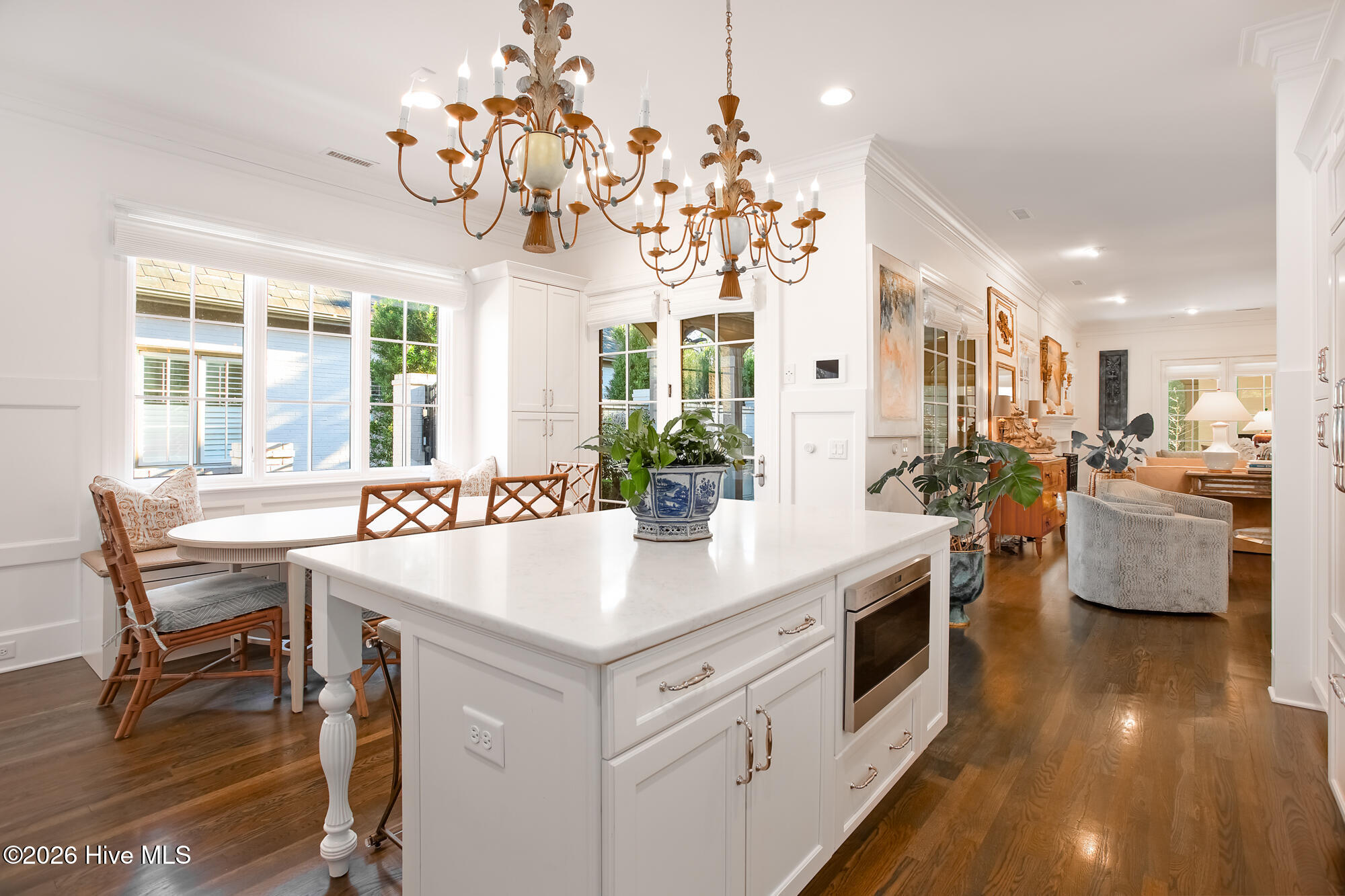 100552685 | Photo 14