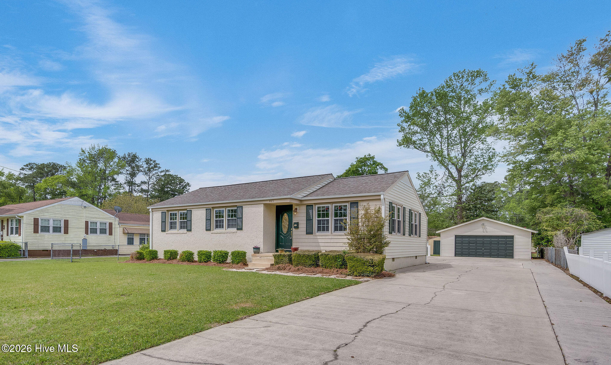 100565785 | Photo 48