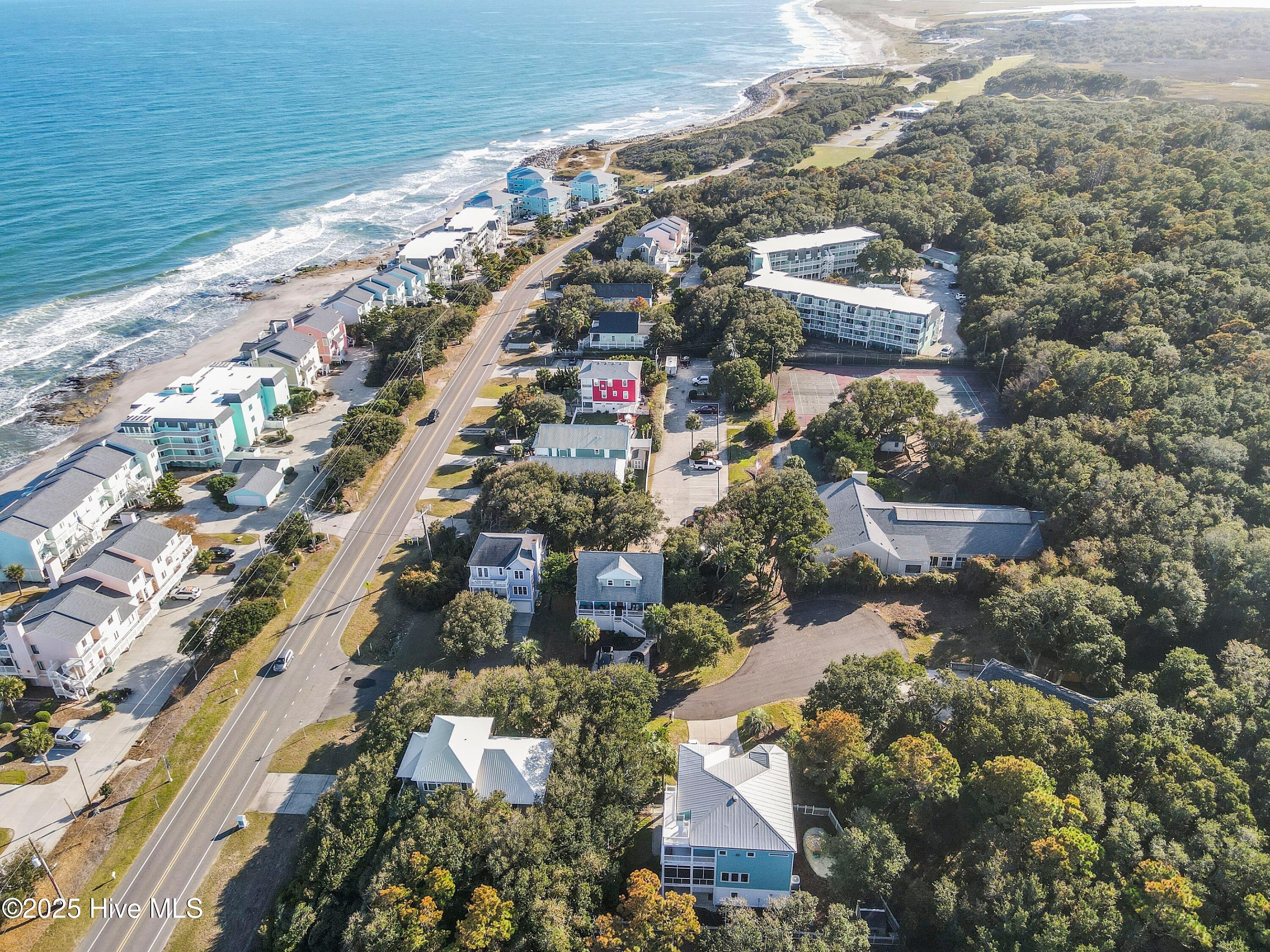 100532800 | Photo 69