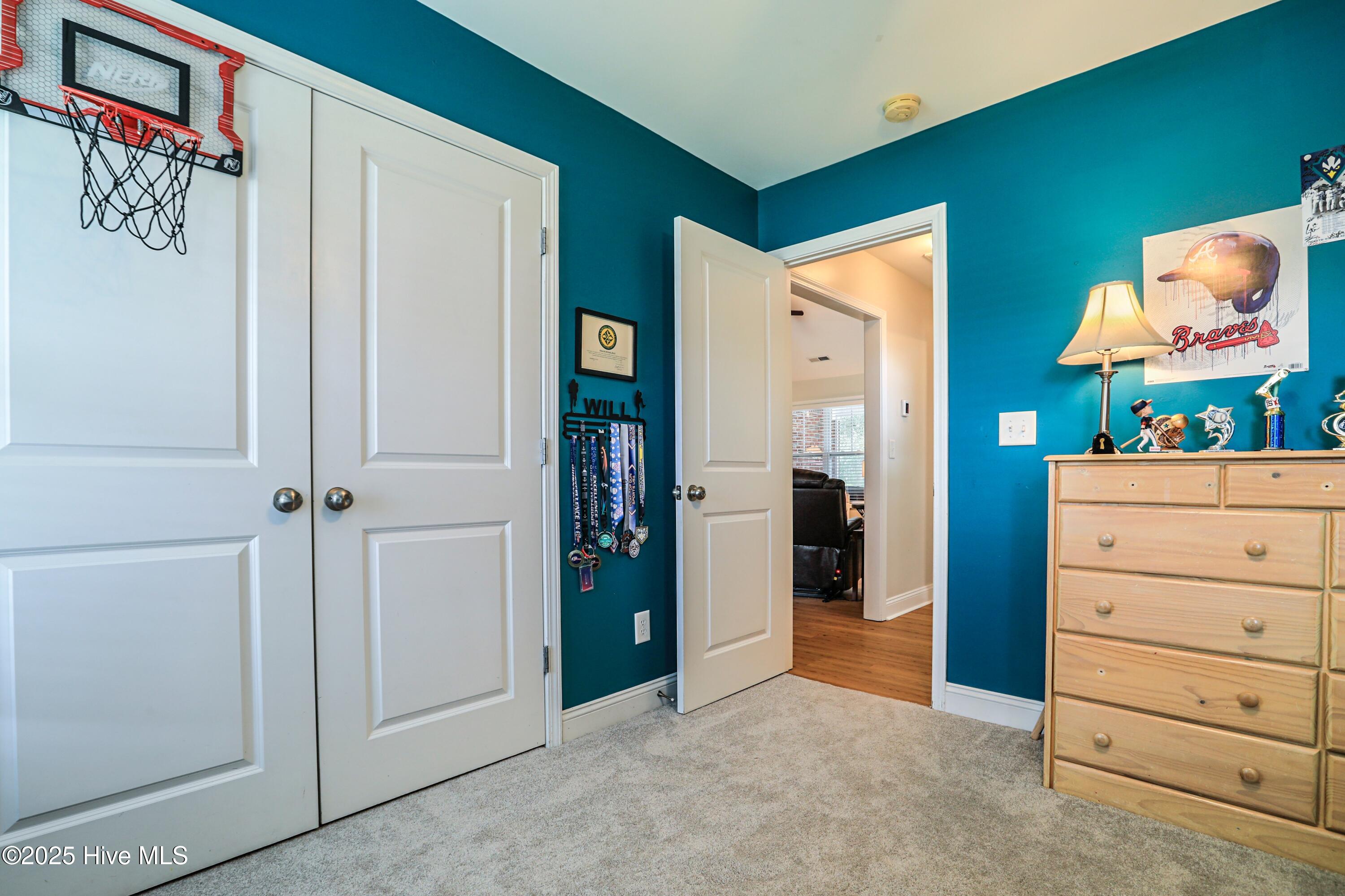 100541806 | Photo 39