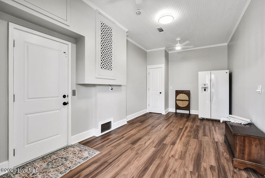 100566237 | Photo 39