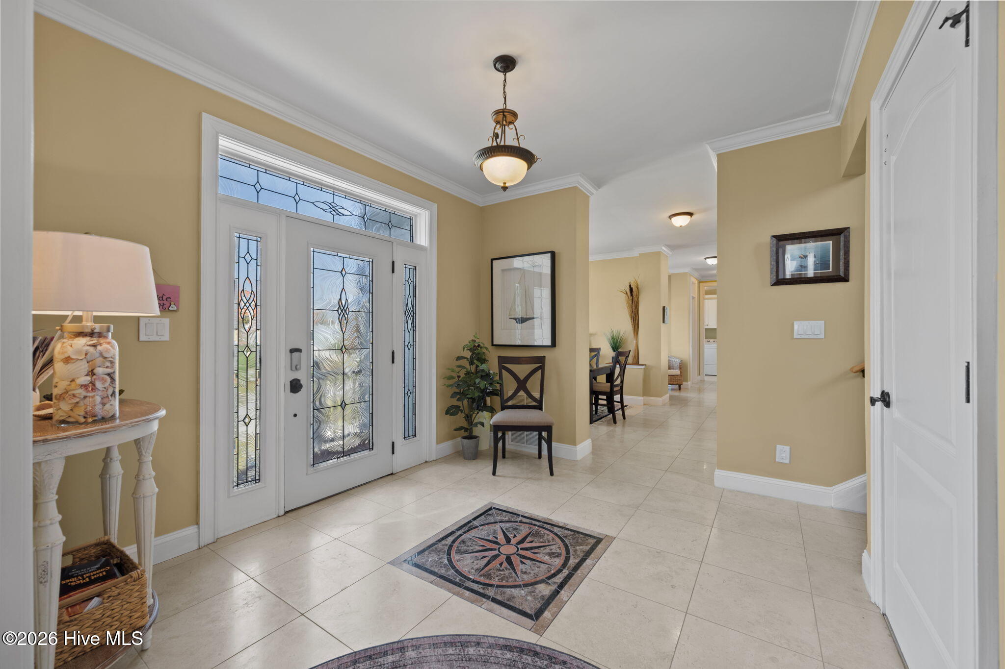 100568549 | Photo 11