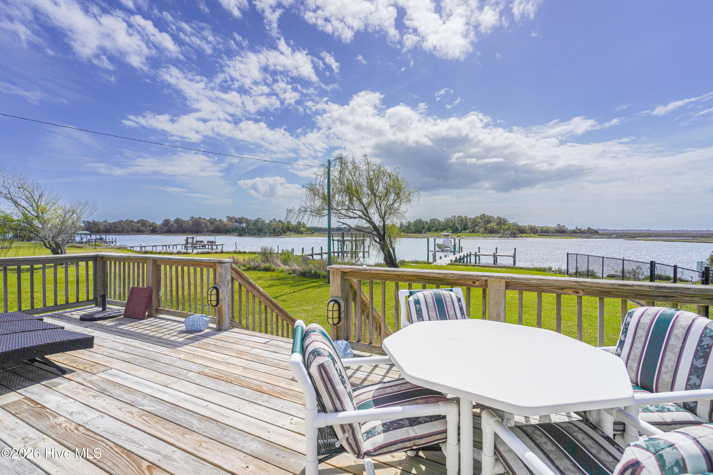 100564102 | Photo 14