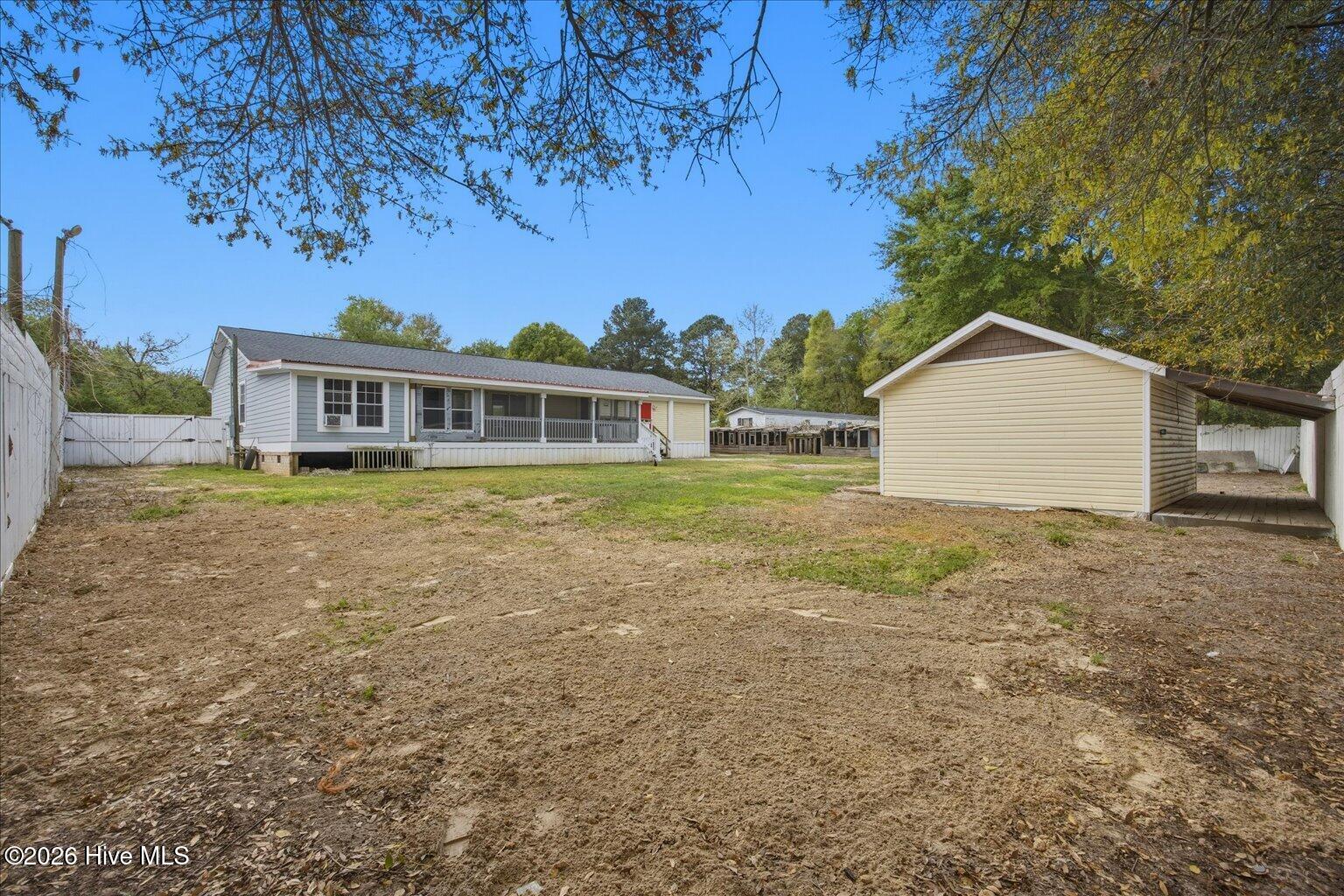 100565054 | Photo 34