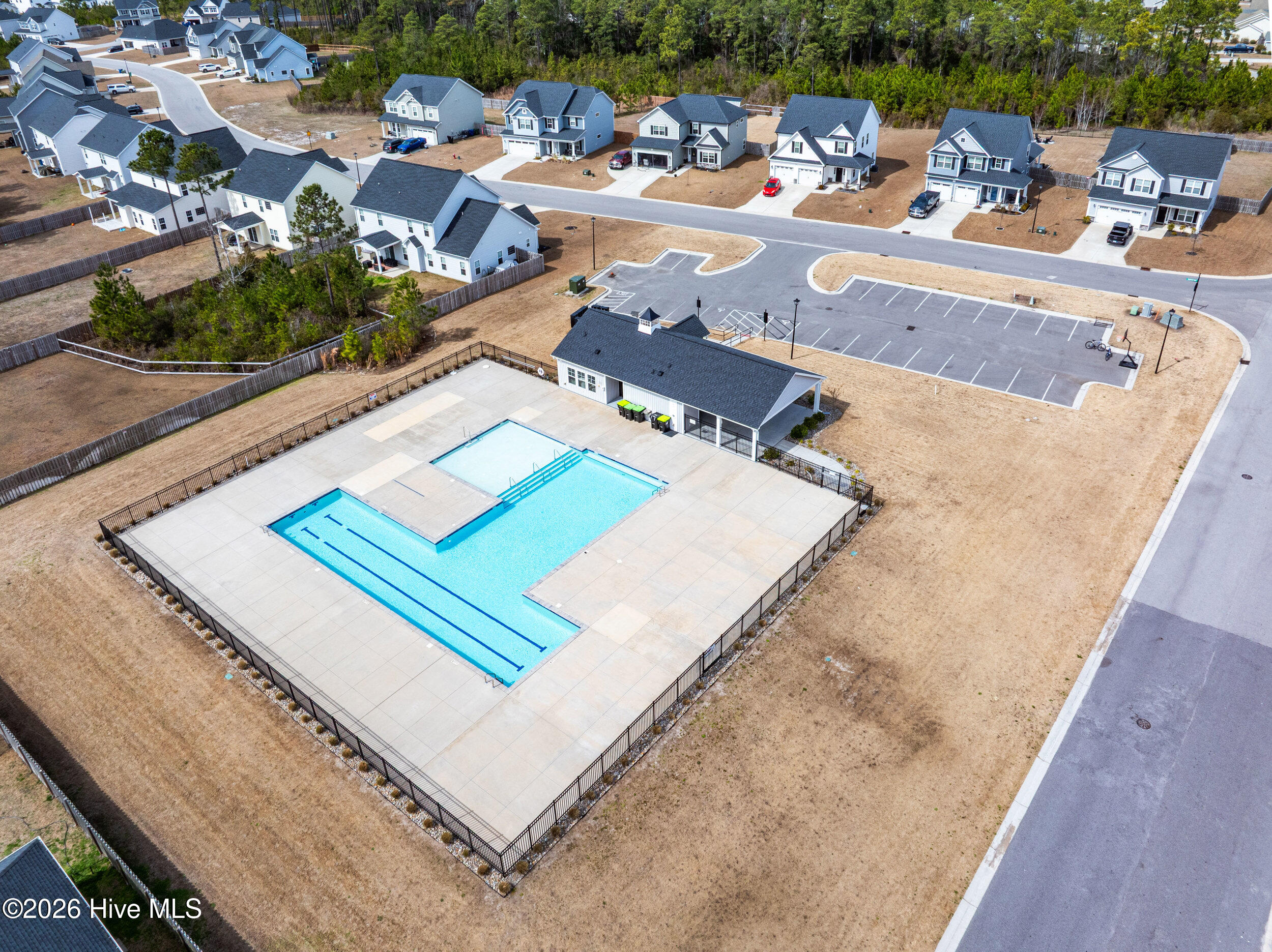 100553436 | Photo 66