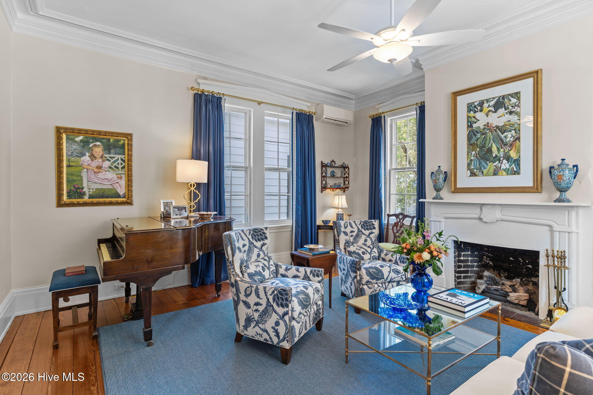 100562122 | Photo 16